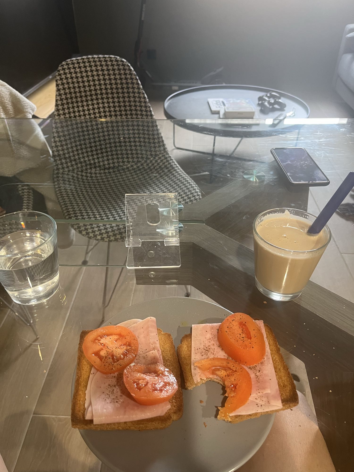 Ham and Tomato Toast