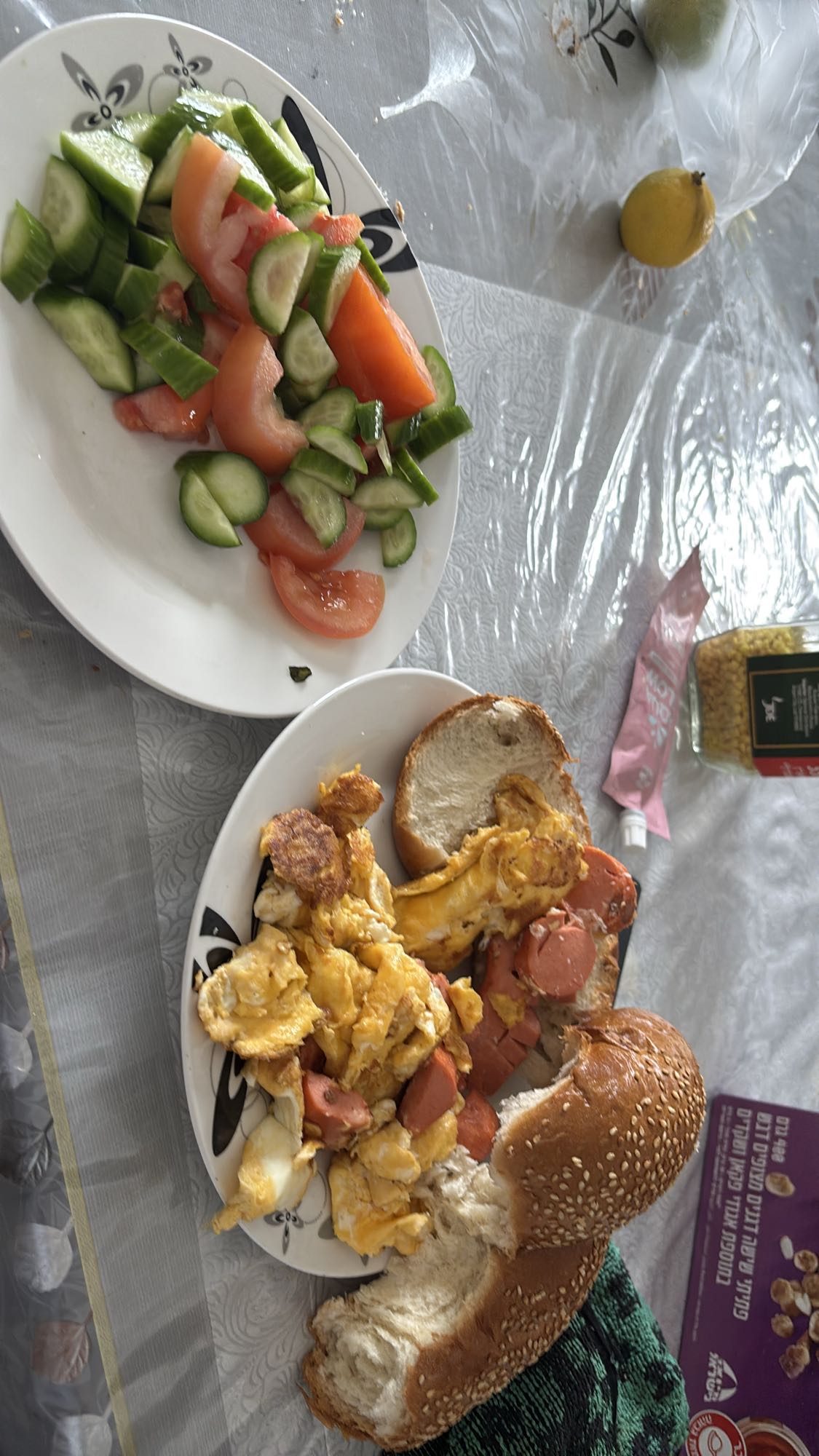 Scrambled Eggs with Salad