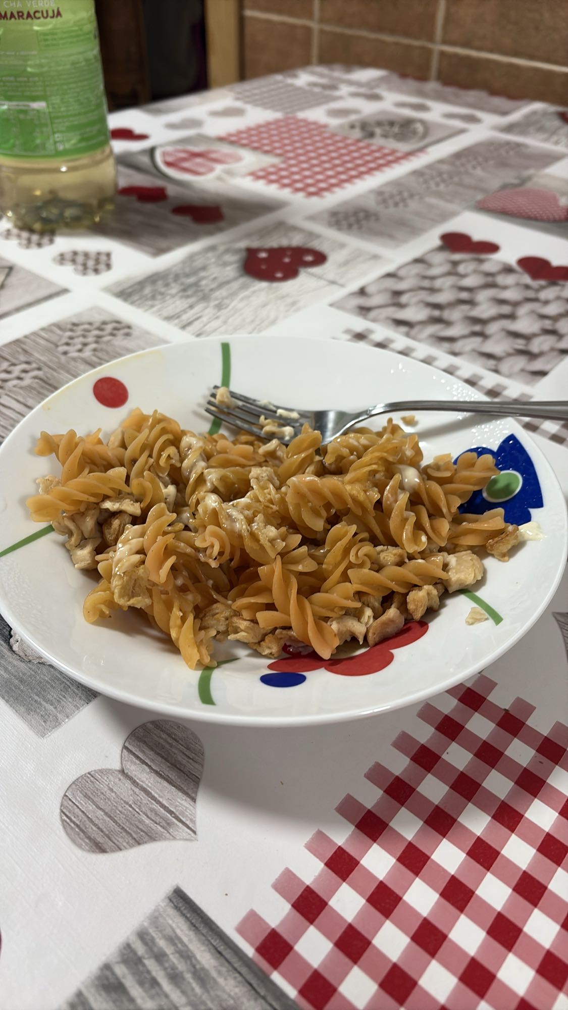 Pasta con pollo y queso