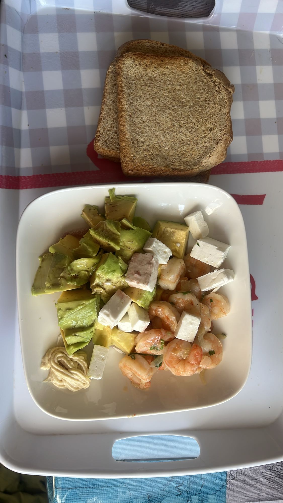 Salade crevettes avocat