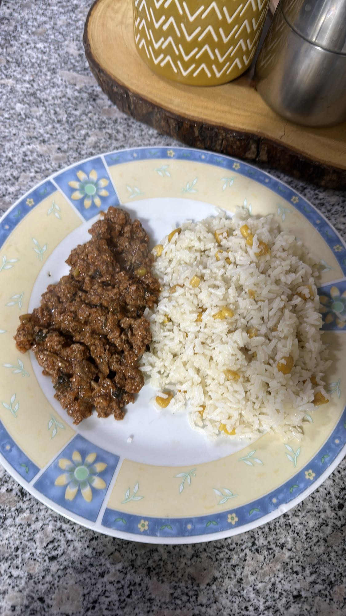 Arroz con carne molida