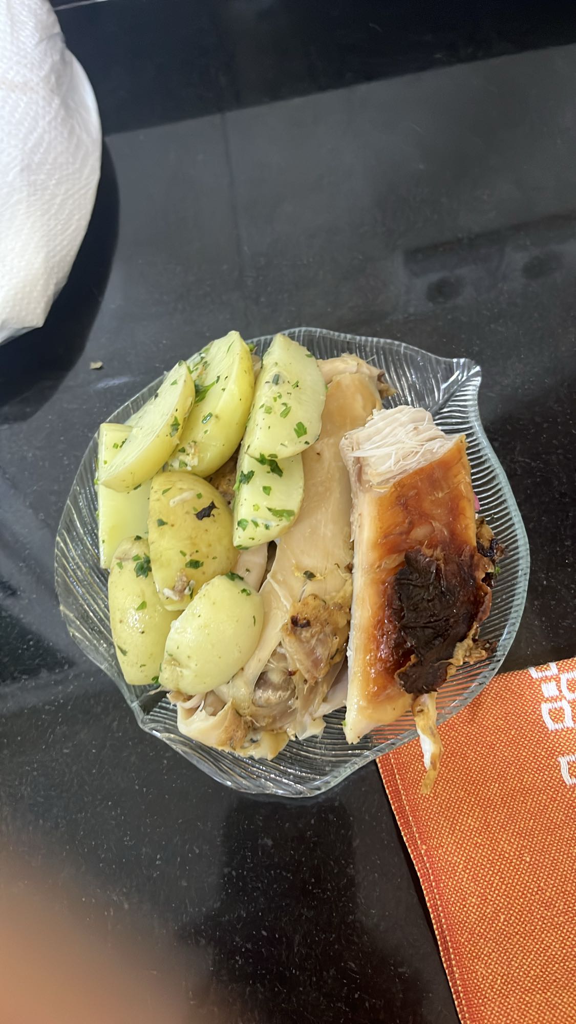 Poulet rôti avec pommes de terre