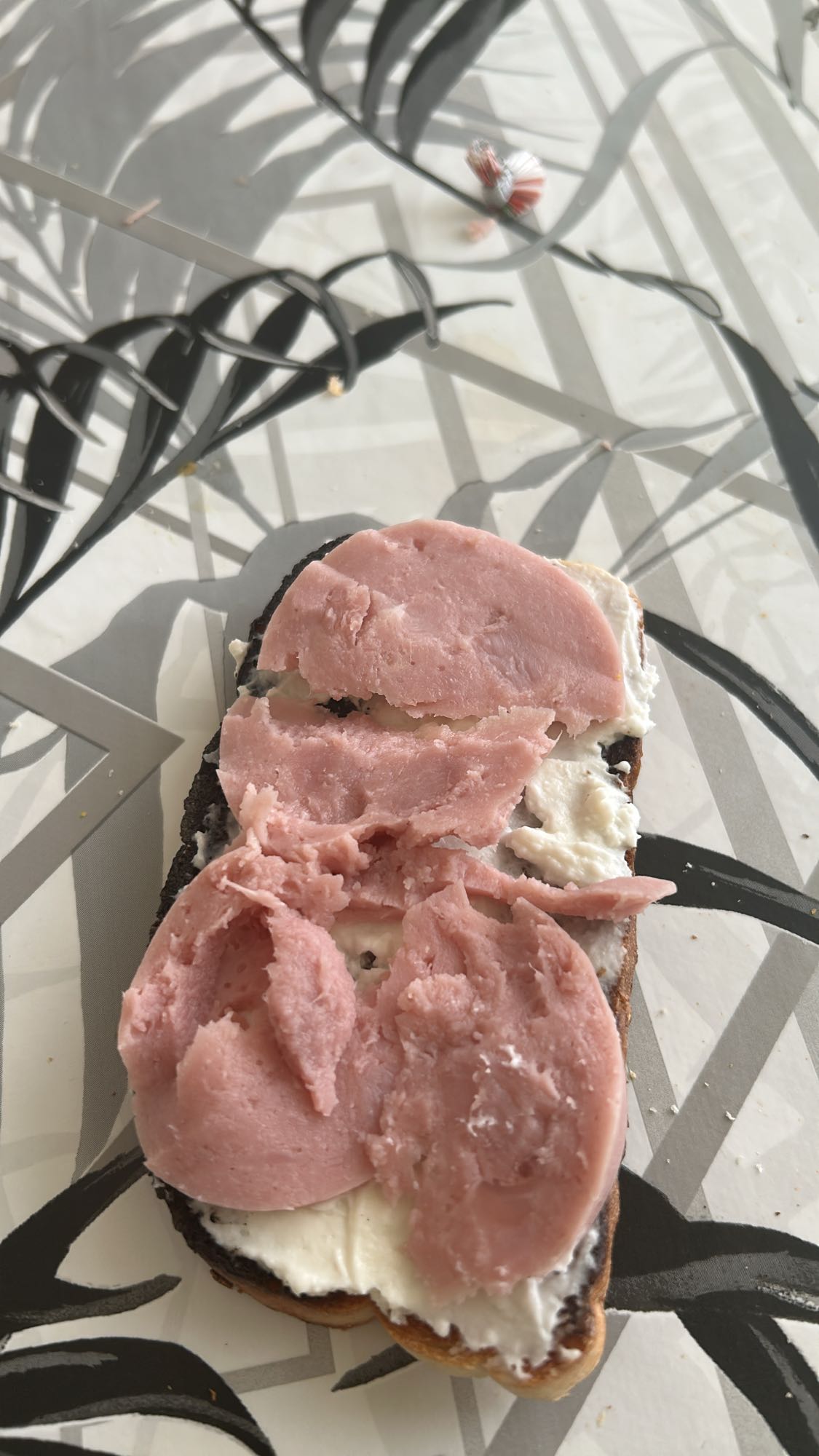 Сандвич с шунка