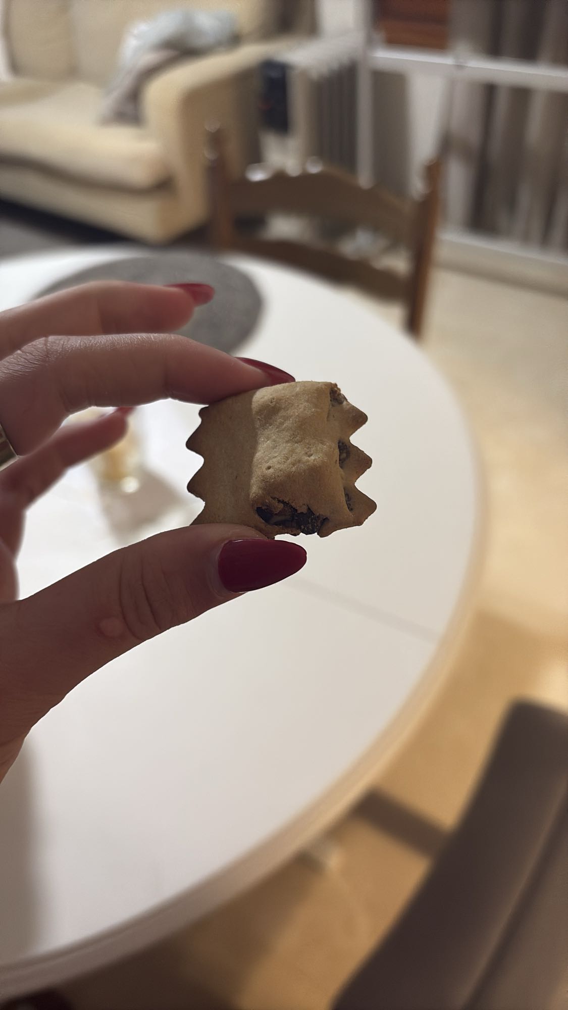 Galleta rellena de chocolate