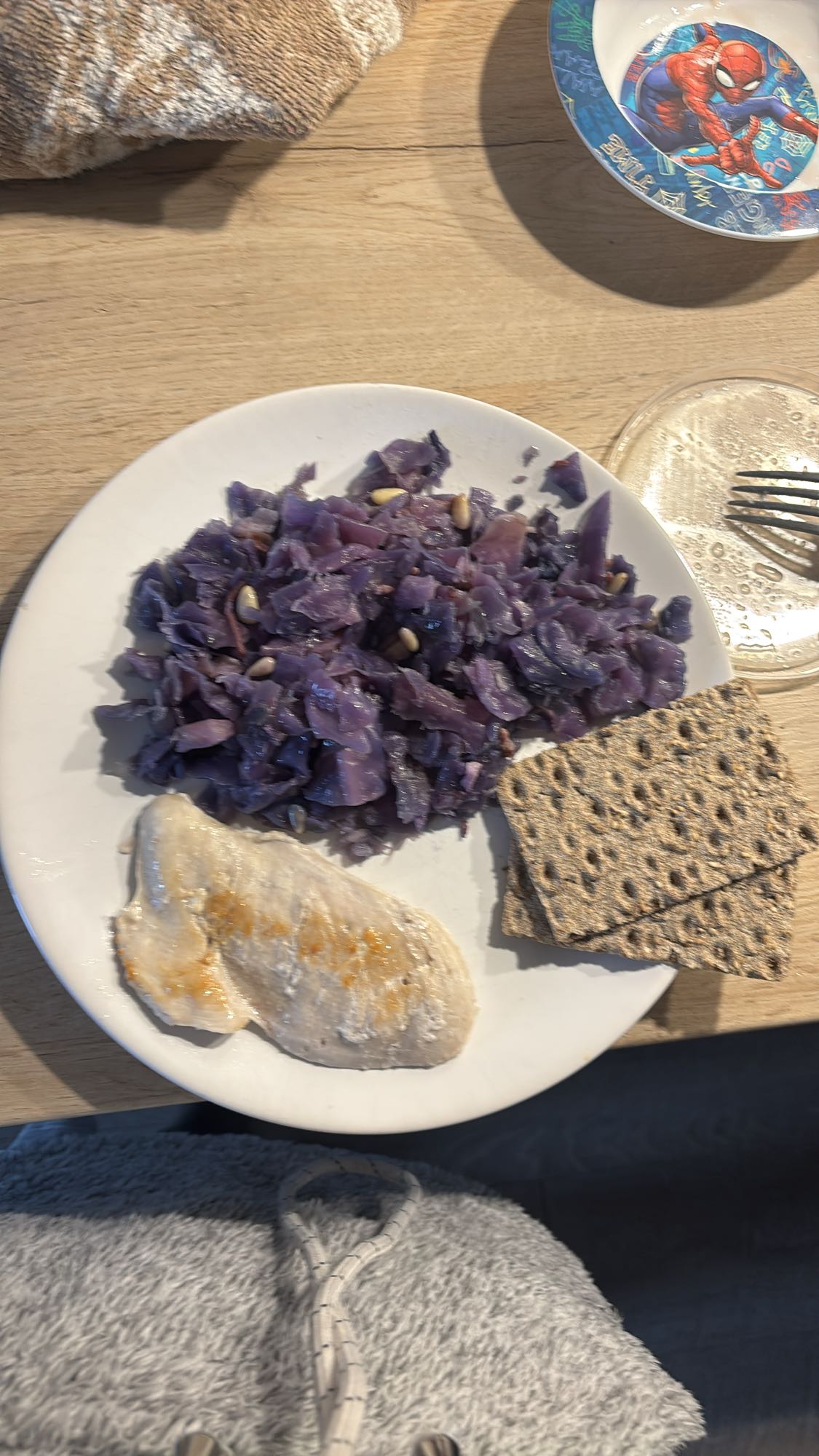 Pollo con col morada