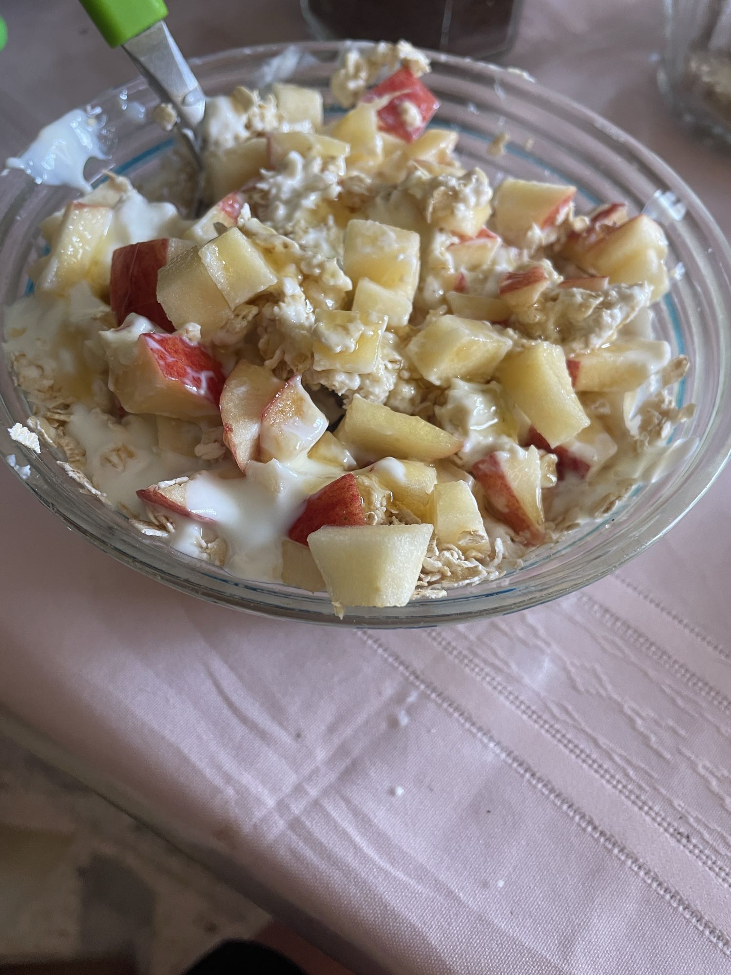 Avena con manzana y yogur
