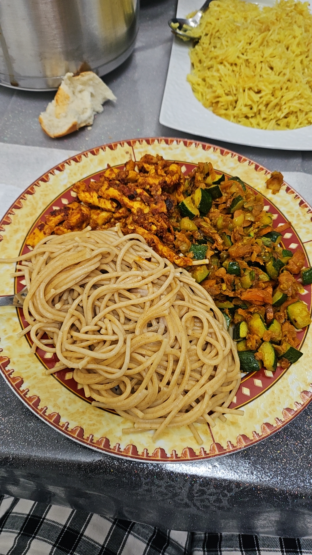 Pâtes au poulet et légumes