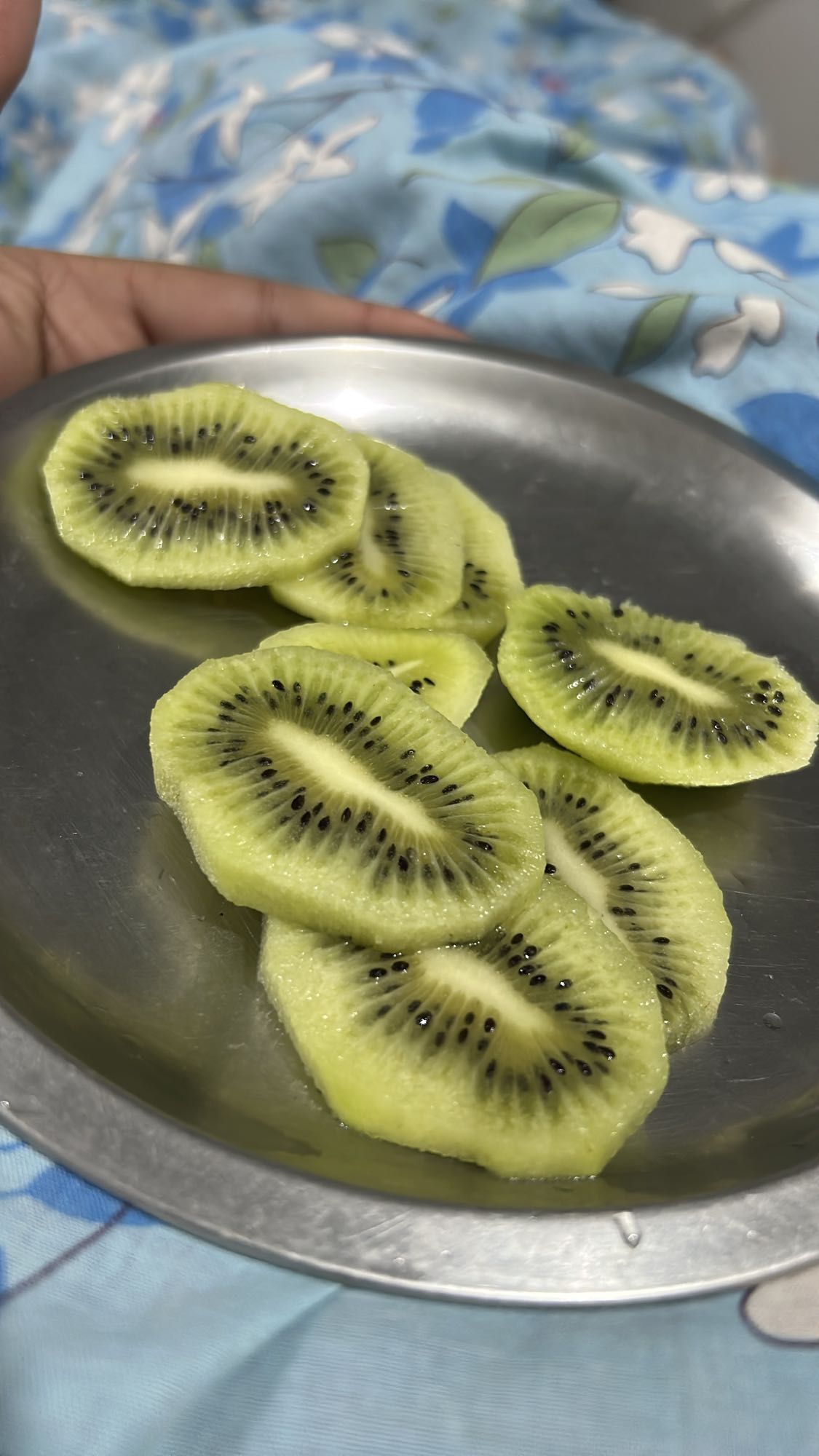 Sliced Kiwi