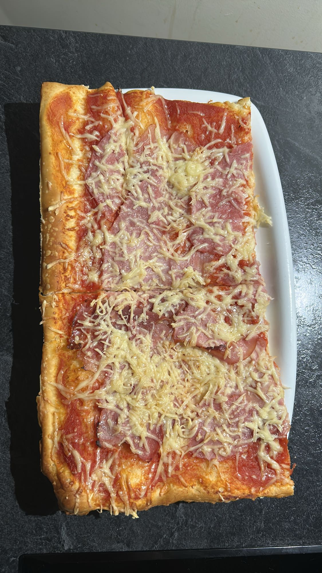 Pizza jambon fromage