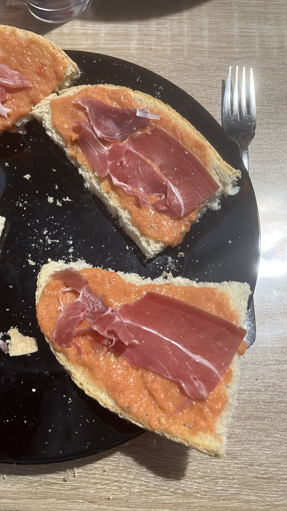 Pan con tomate et jambon