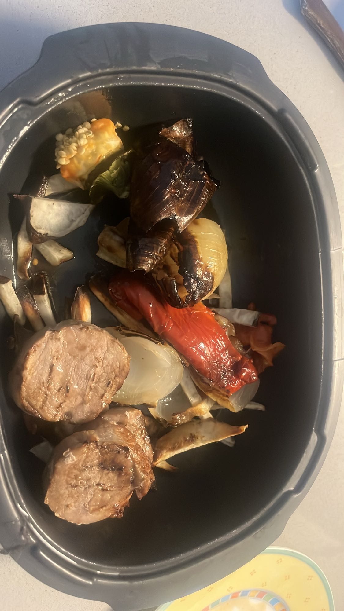 Carne asada con verduras