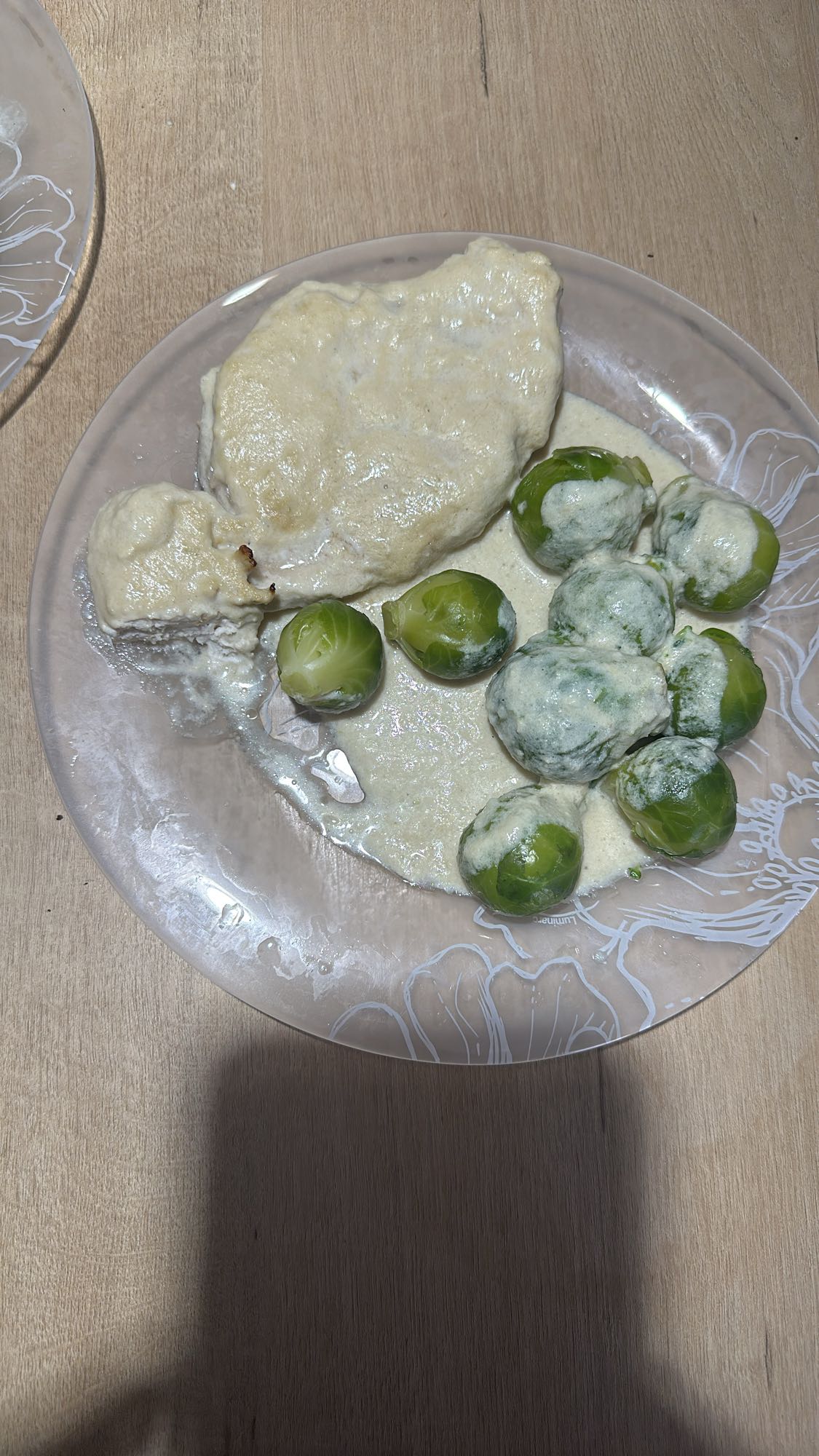 Курица с брюссельской капустой