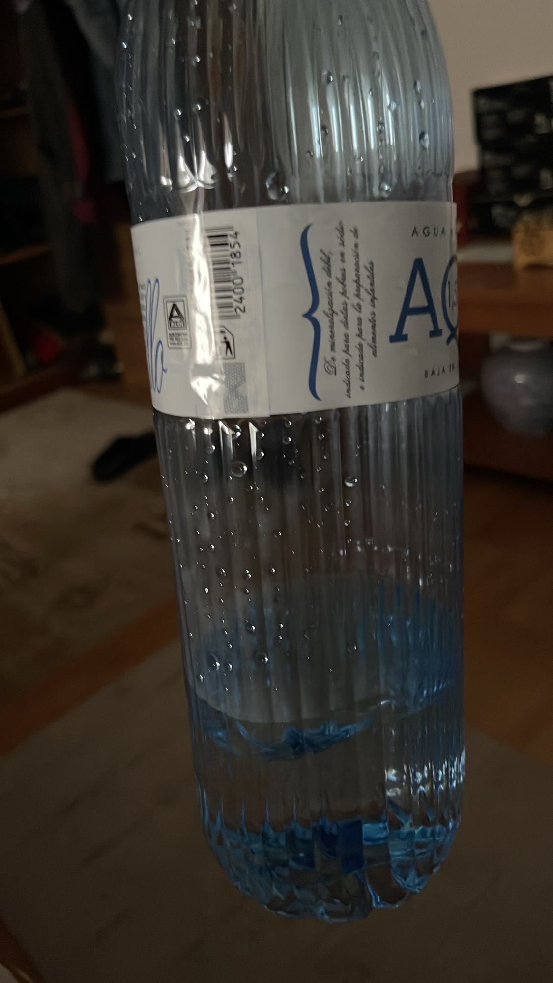 Agua embotellada