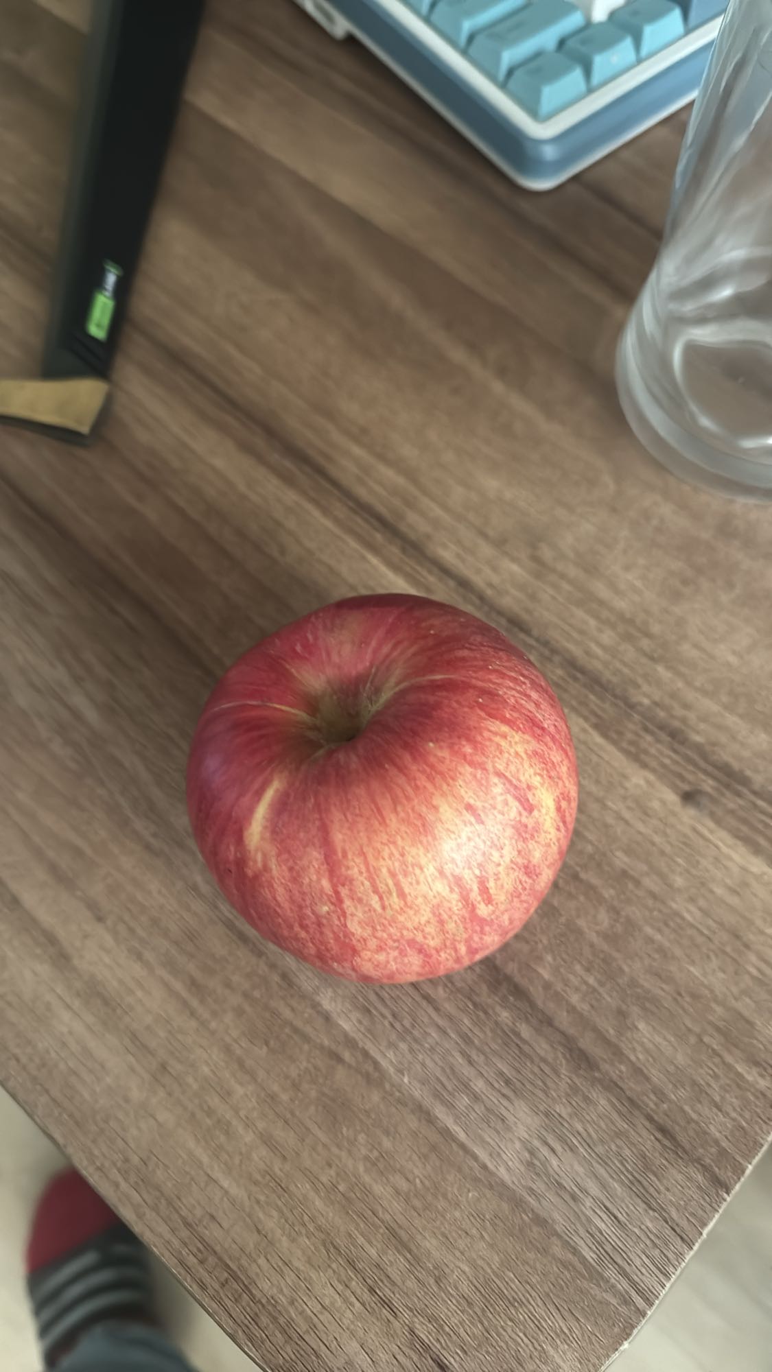 Red Apple