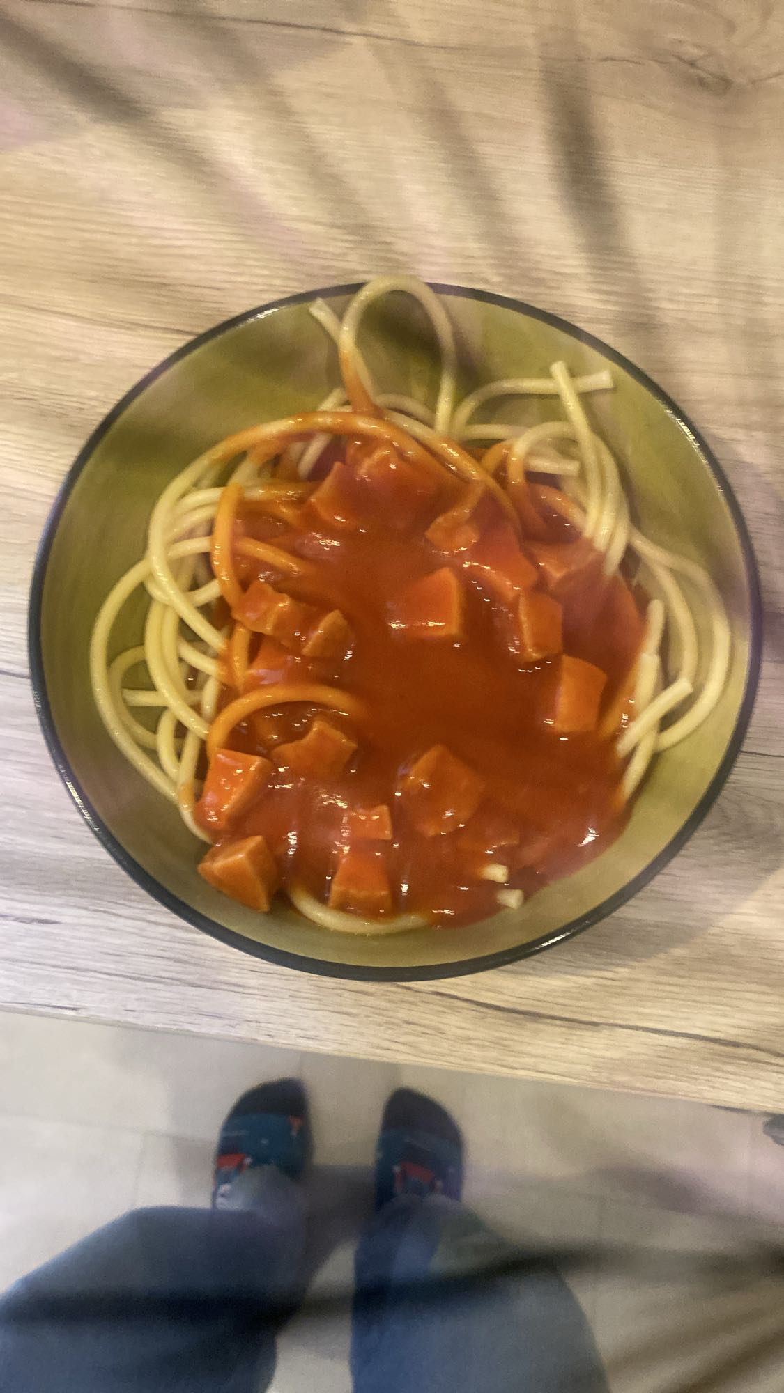Spaghetti mit Wurst