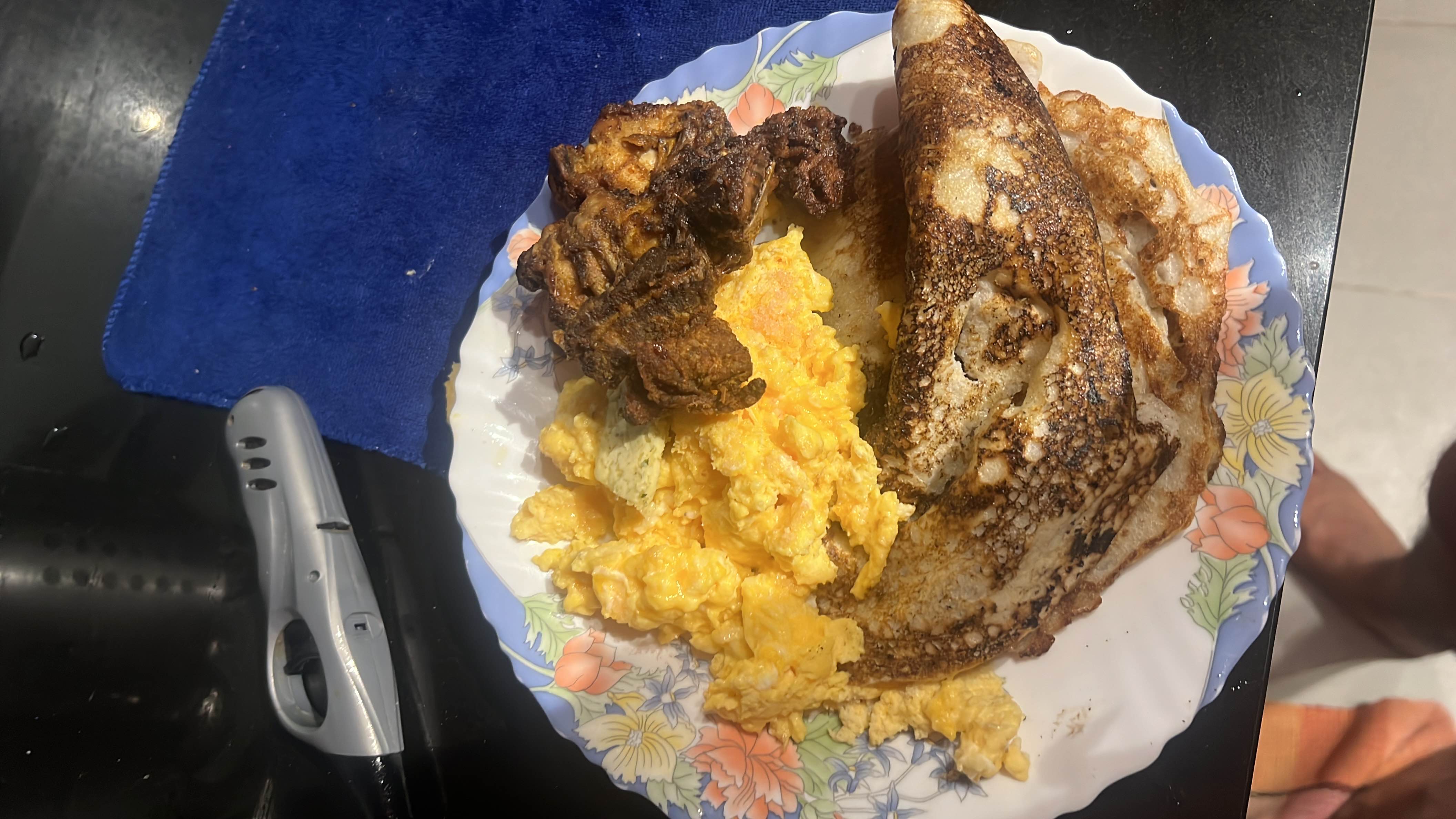 Scrambled Eggs with Pancakes