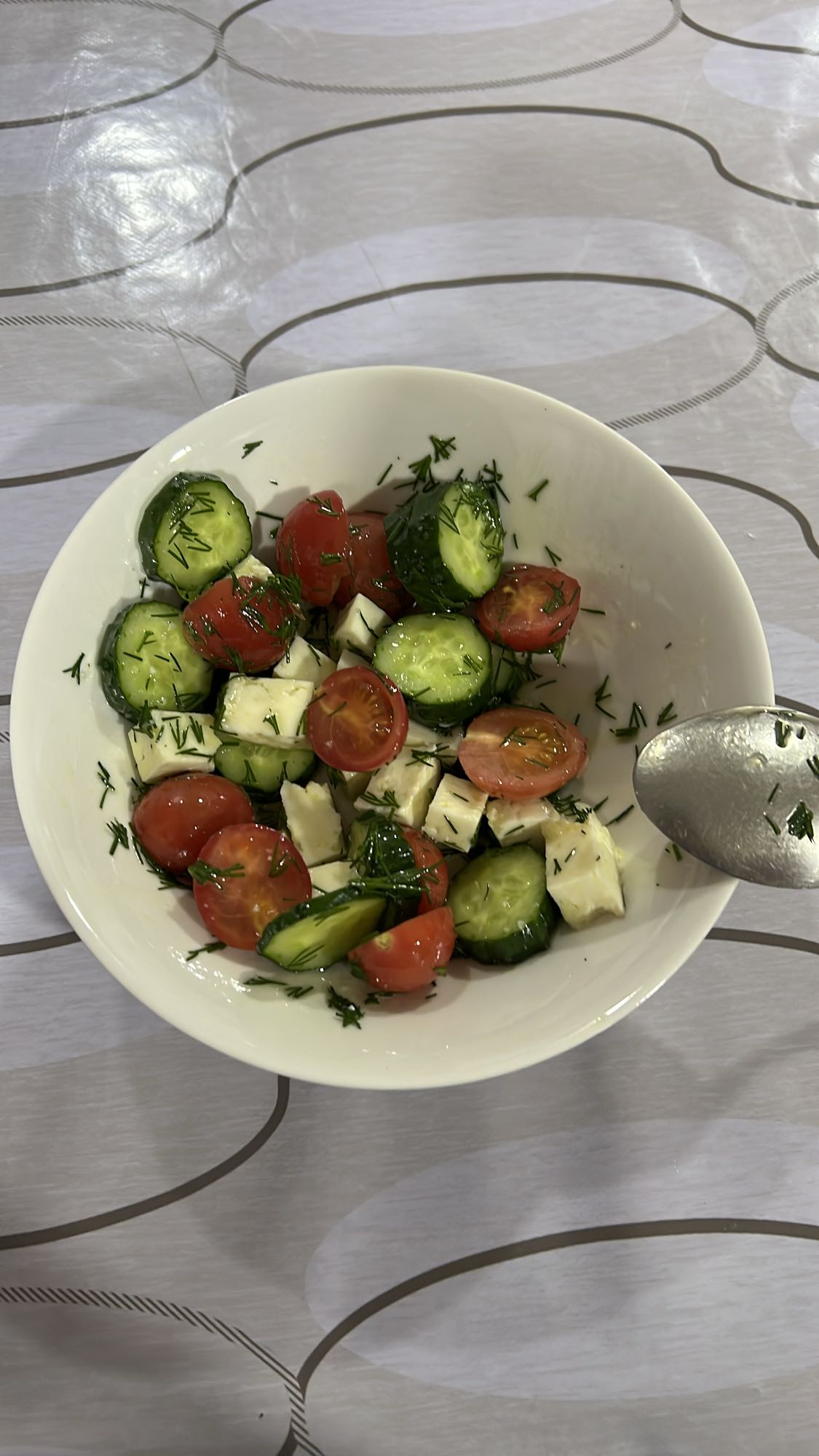 Овощной салат с сыром