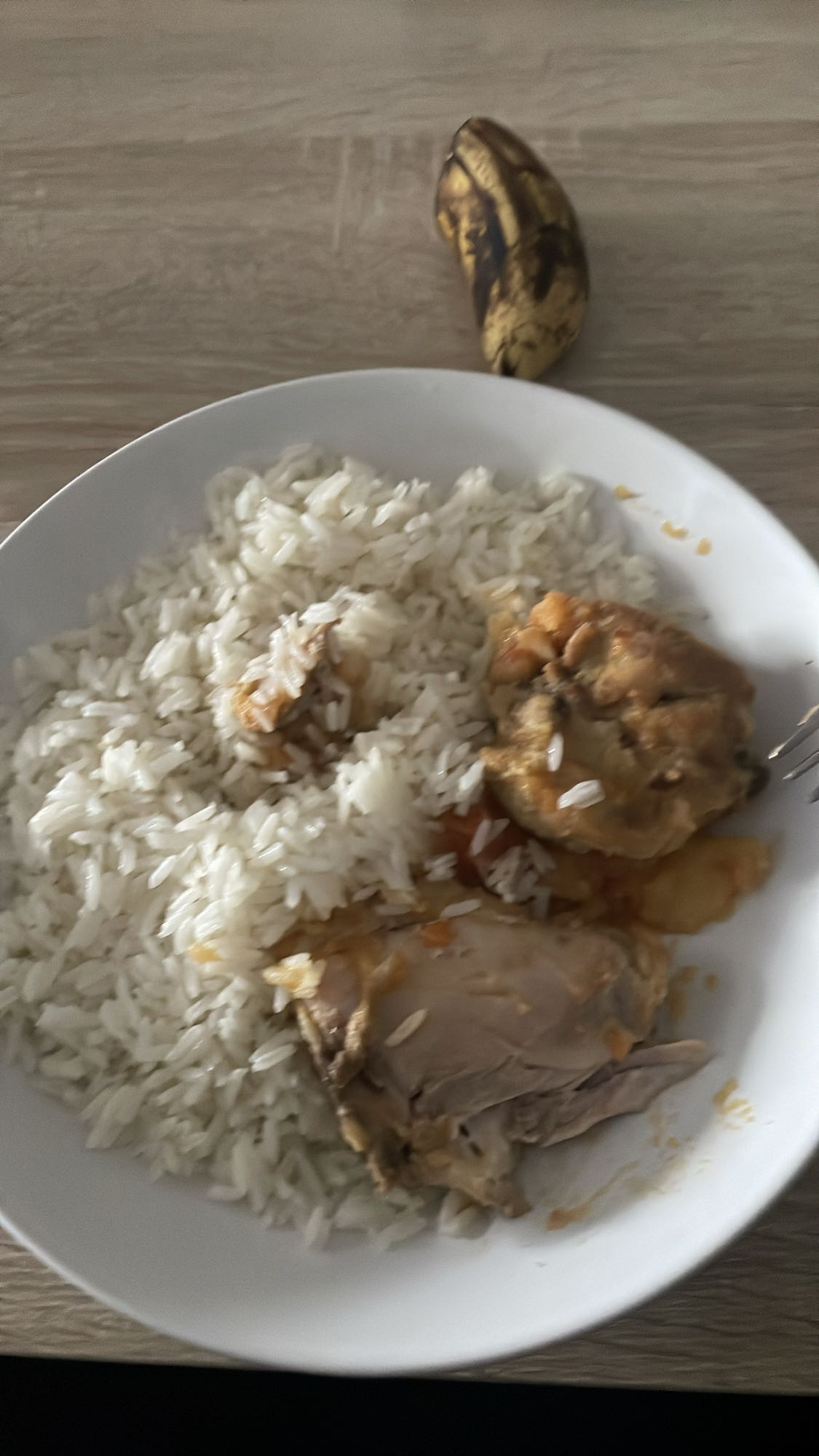 Arroz con pollo y plátano