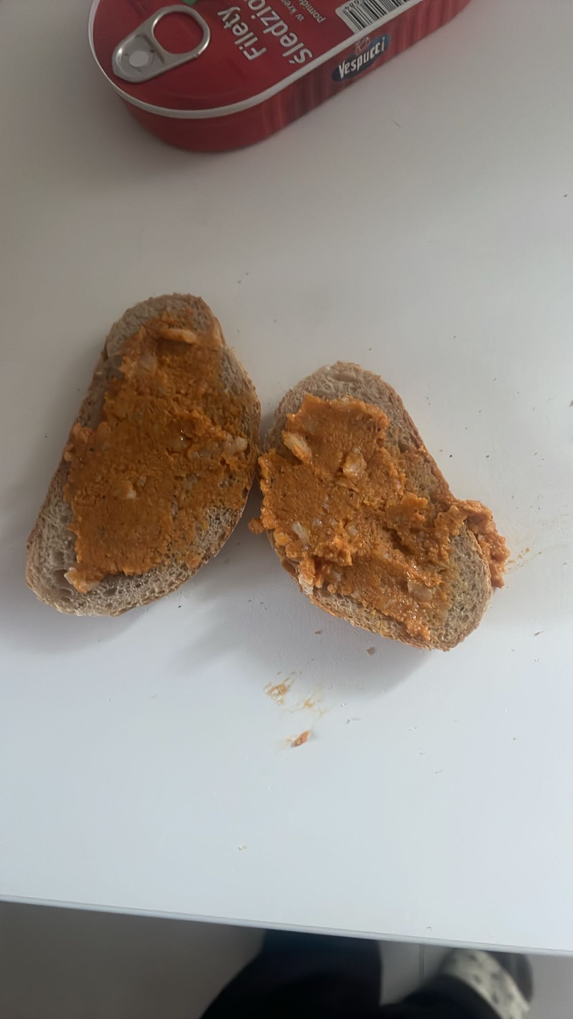 Kanapki ze śledziem