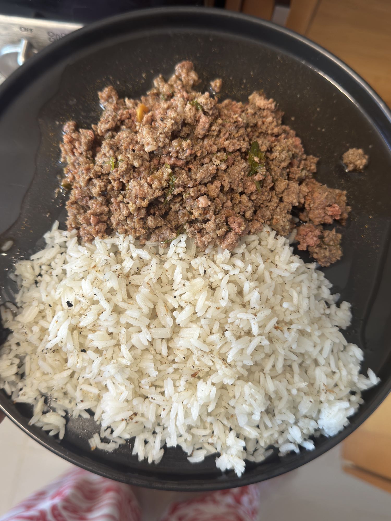 Arroz con carne molida