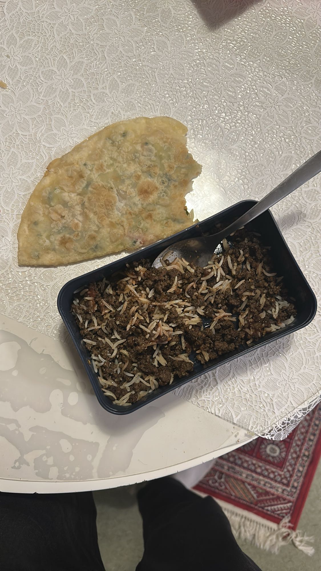 Köttfärs med ris och bröd