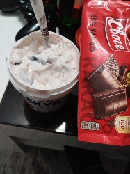 Skyr with Dark Chocolate