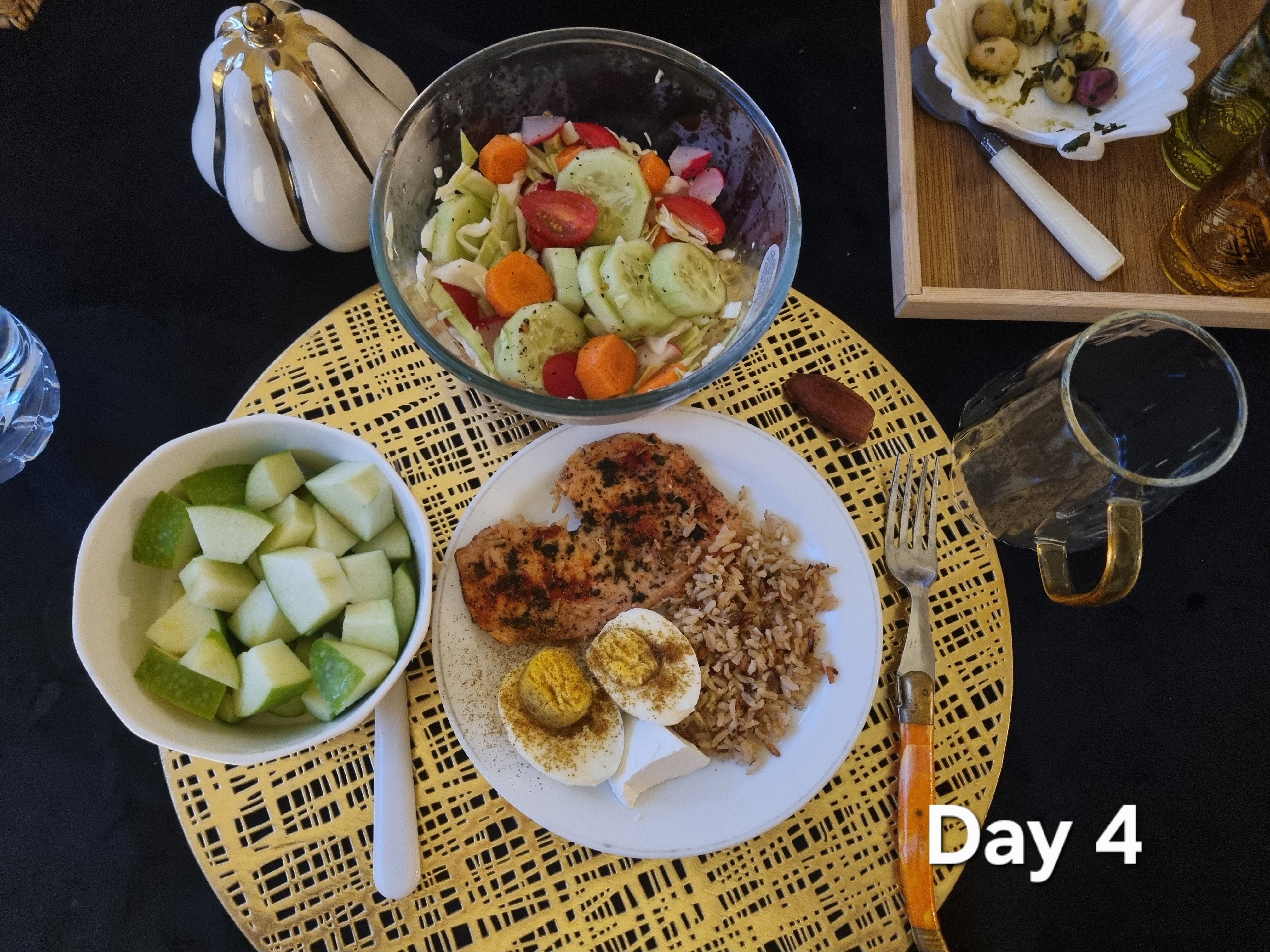 Poulet avec riz et salade
