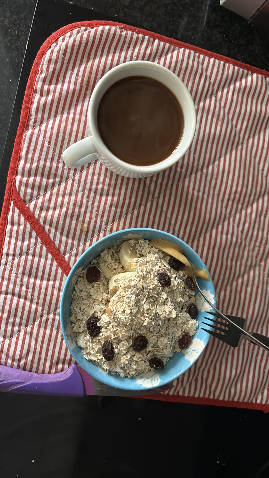 Cafè amb civada i fruita