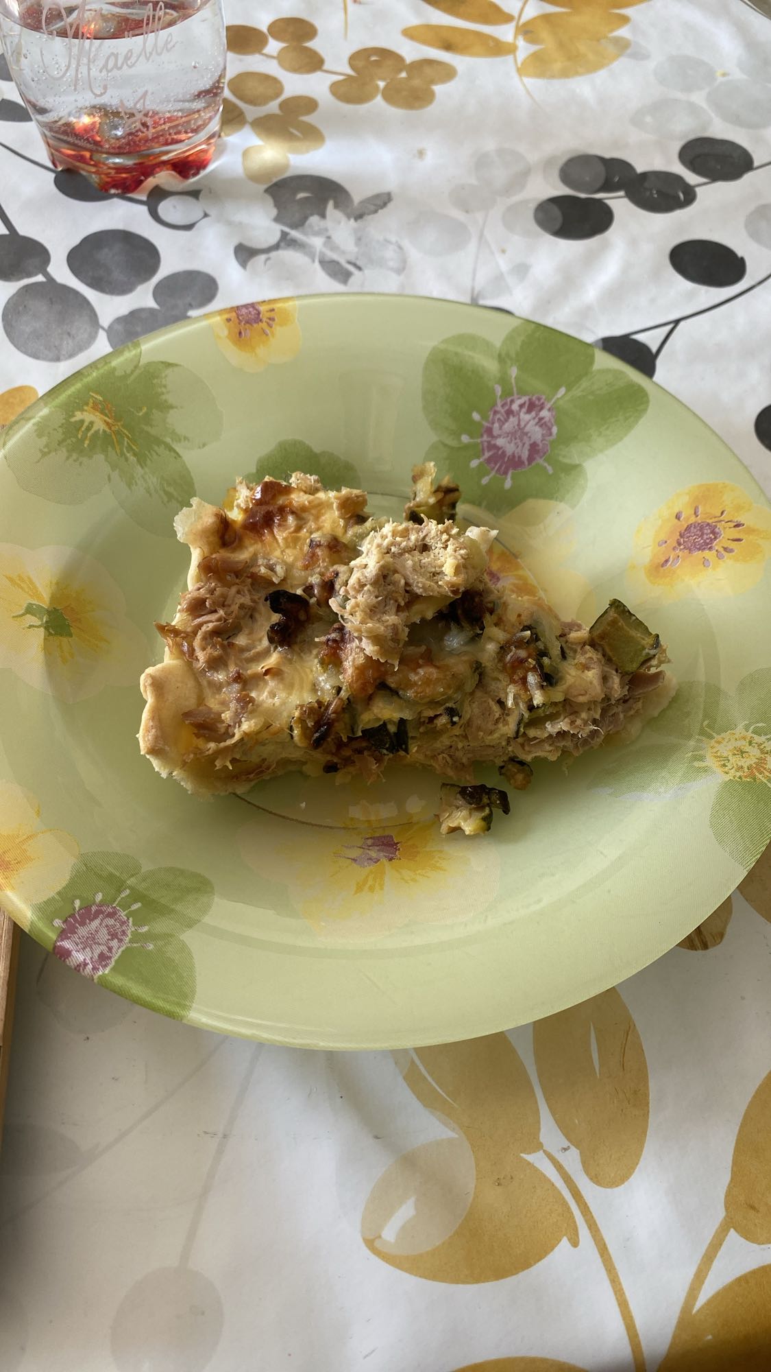 Quiche au thon et courgettes