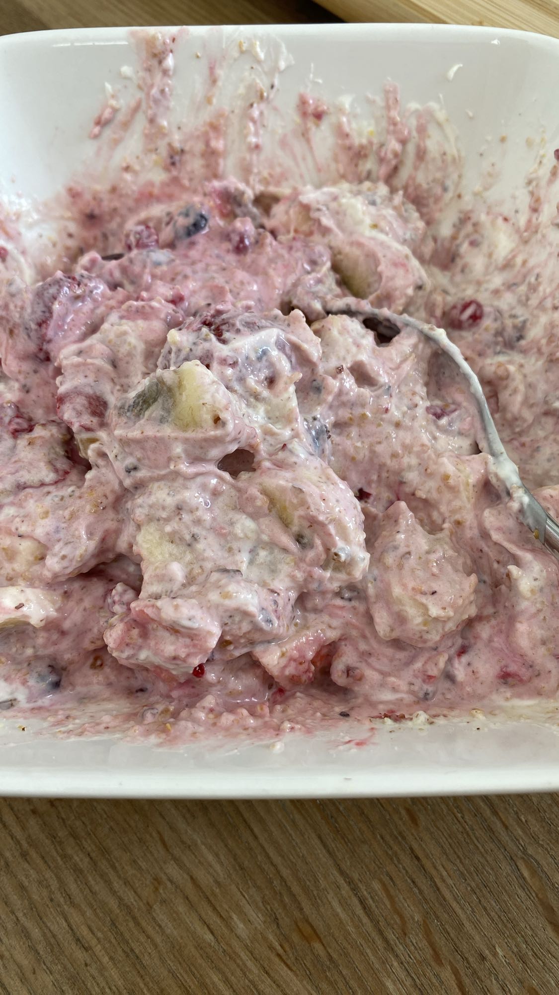 Voćni jogurt s zobenima