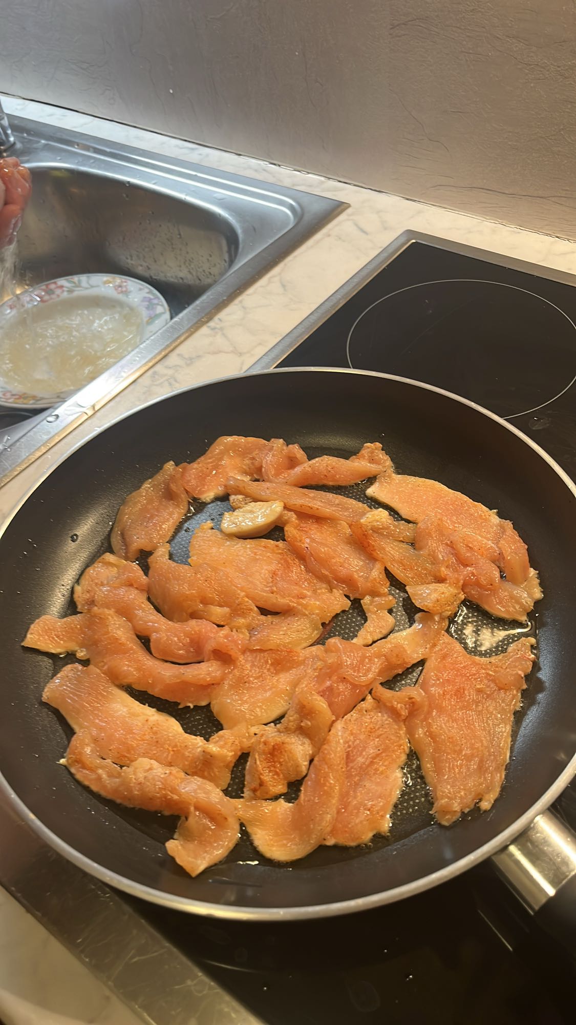 Gebratene Hähnchenstreifen