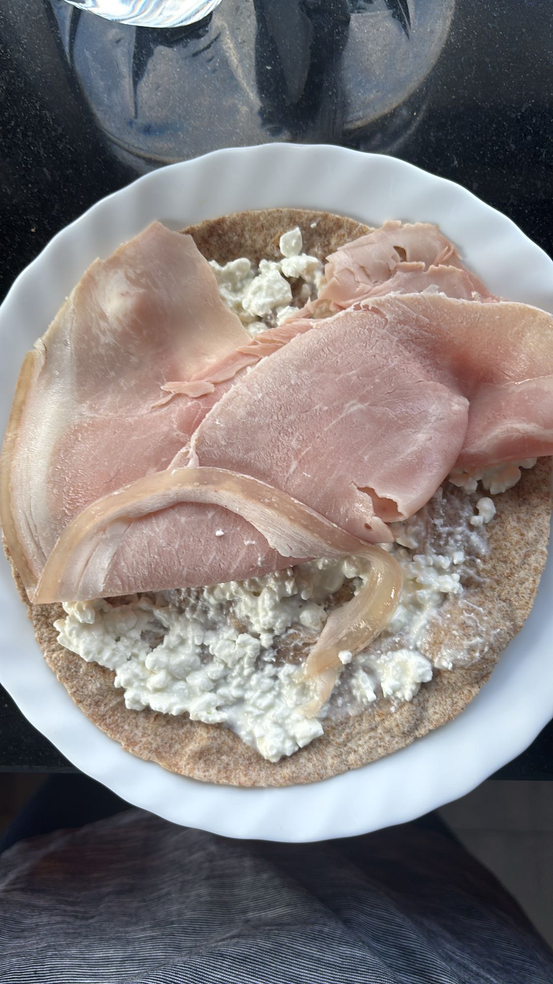 Wrap de jamón y requesón