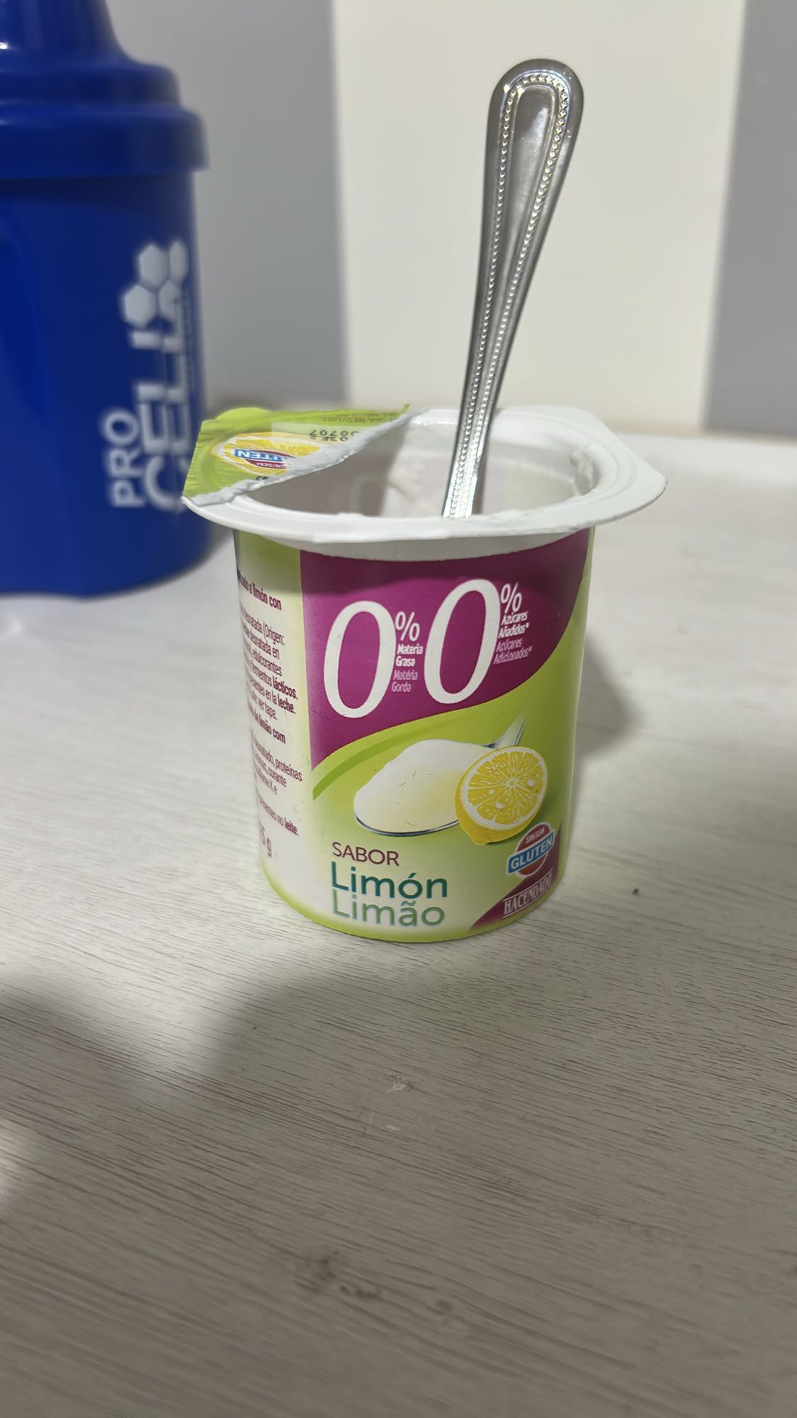 Yogur sabor limón