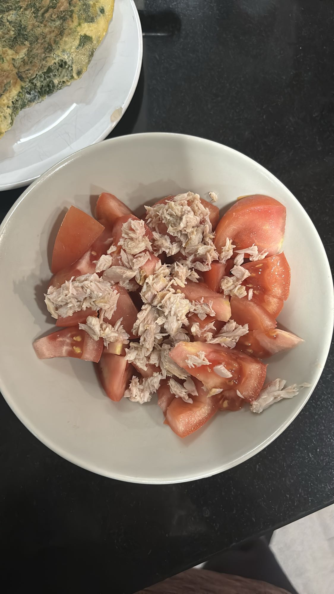 Ensalada de atún y tomate