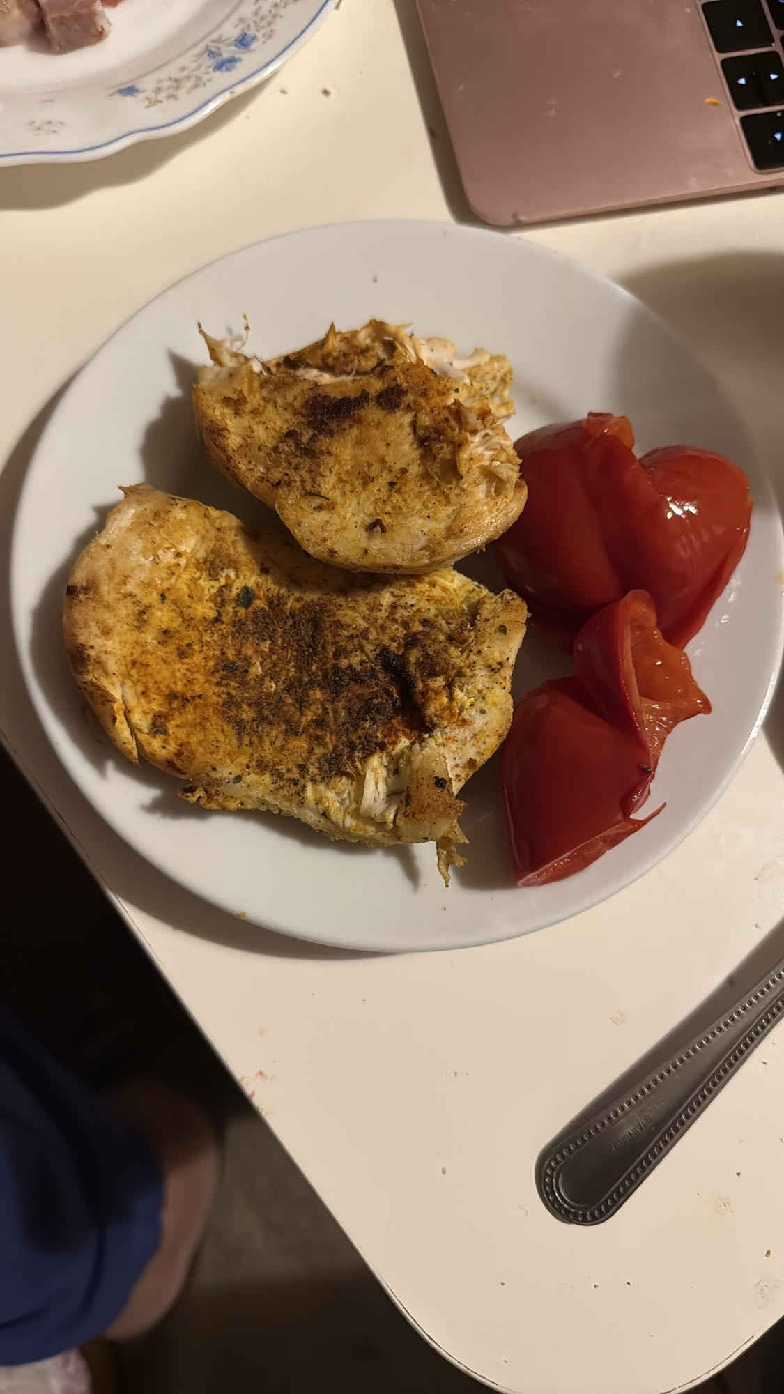 Piept de pui cu roșii