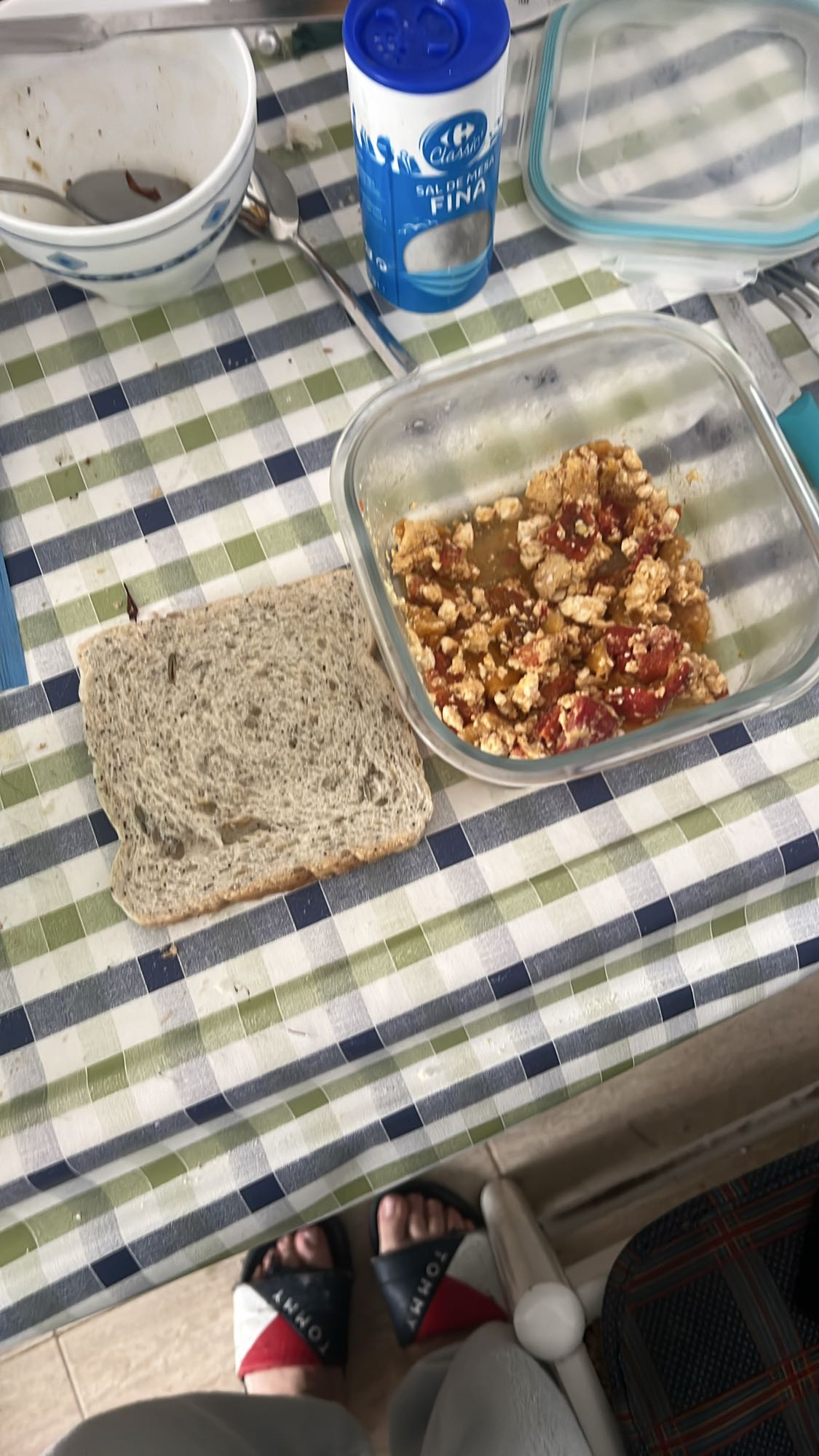 Бъркани яйца с домати