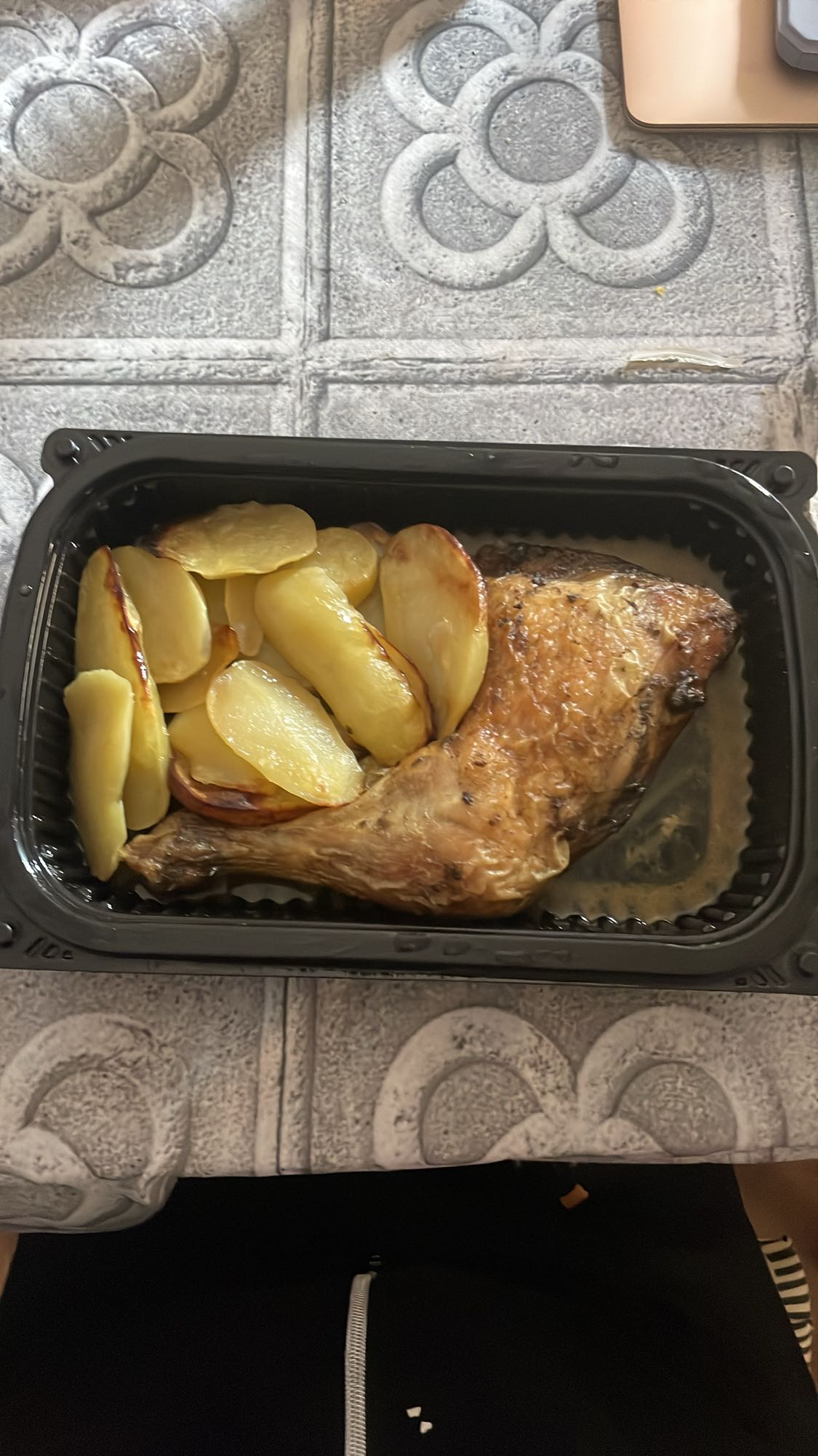 Pollo asado con papas