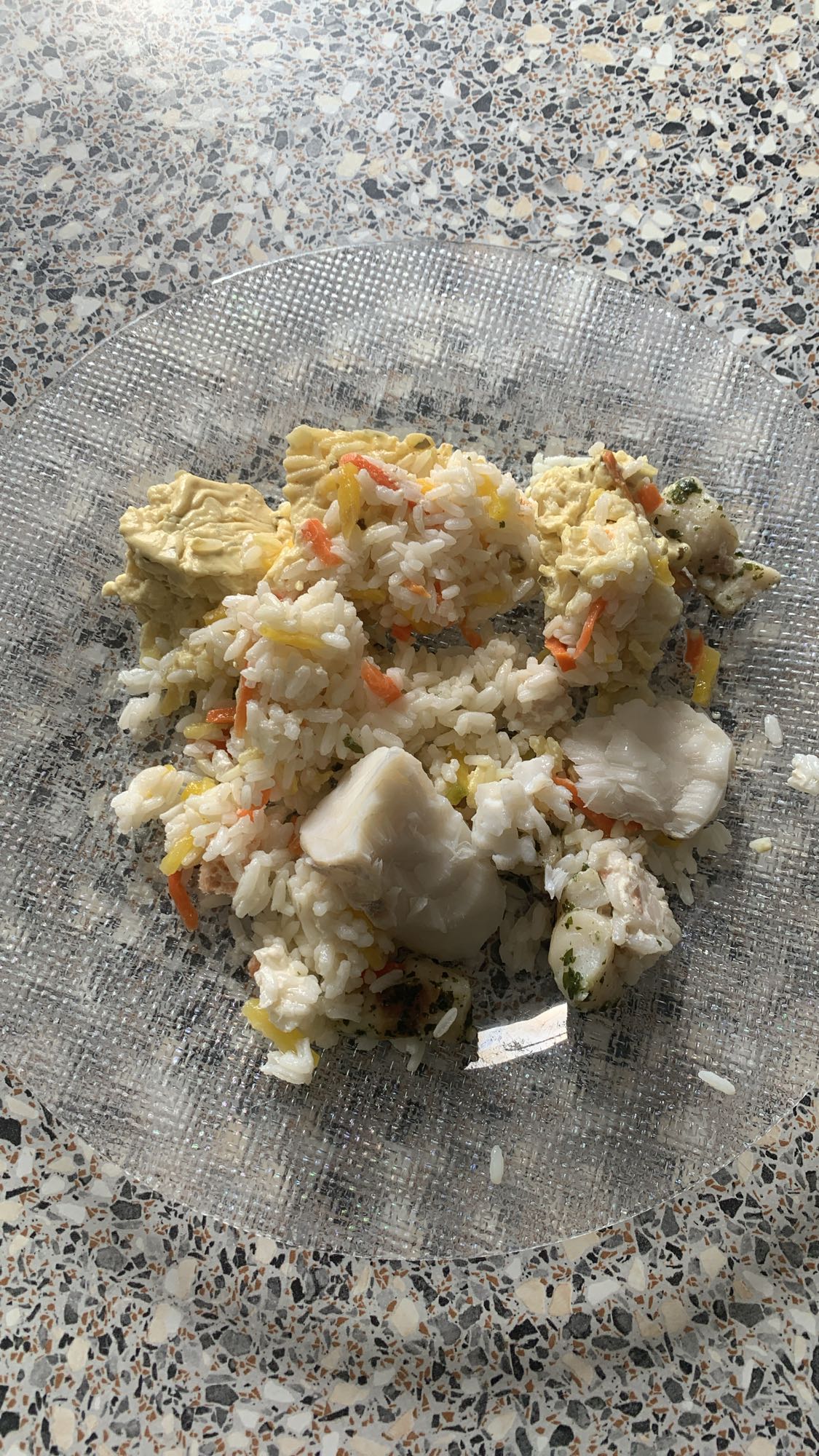 Riz au poisson et légumes