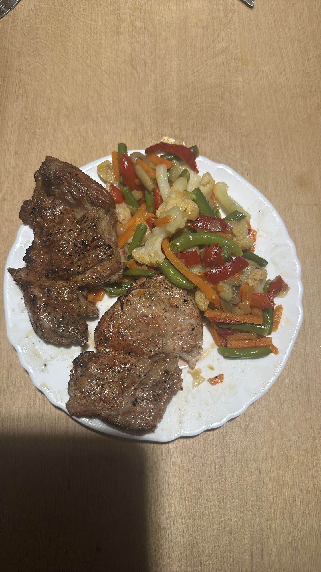 Стейк с овощами