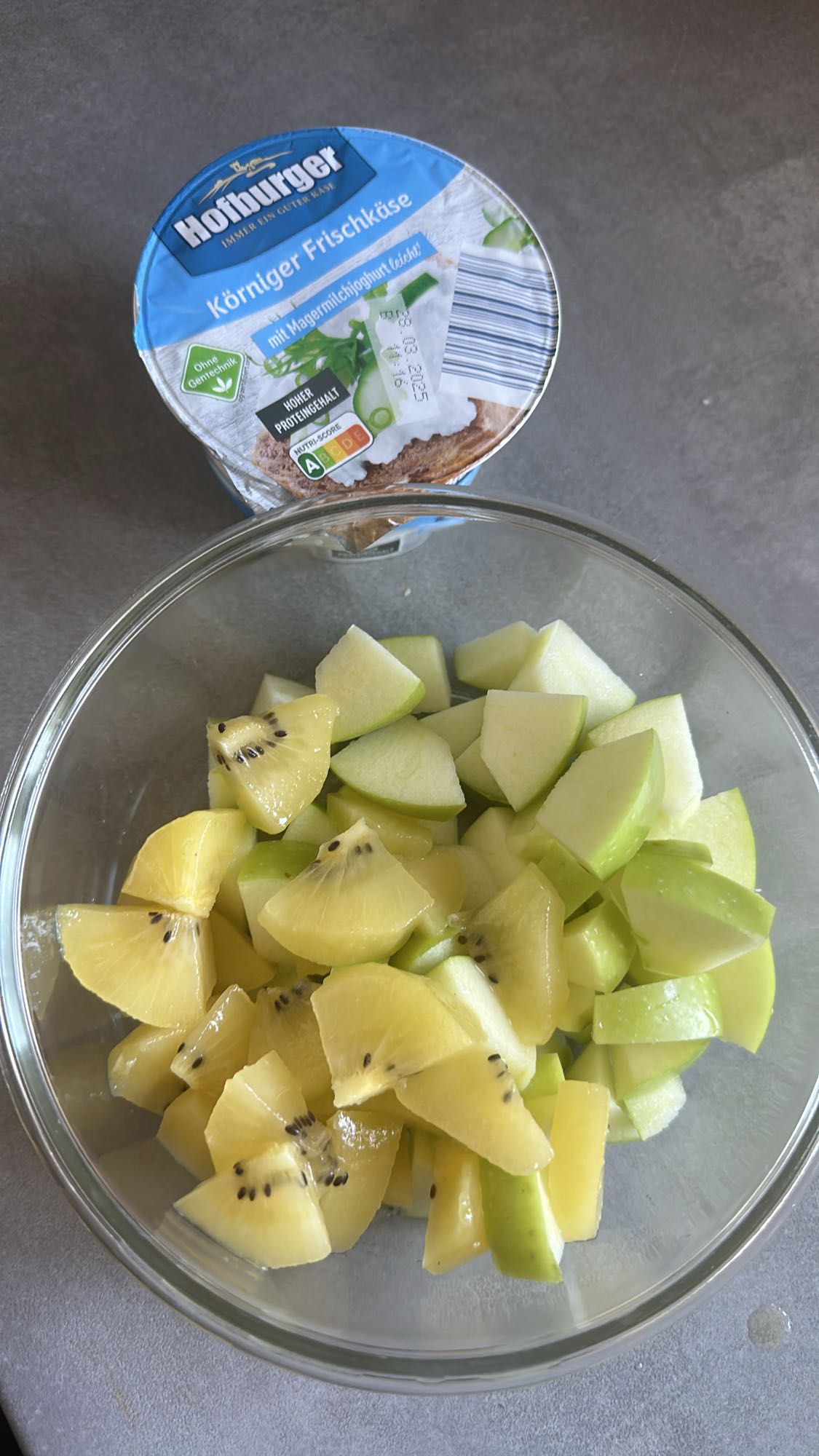 Fruchtiger Hüttenkäse