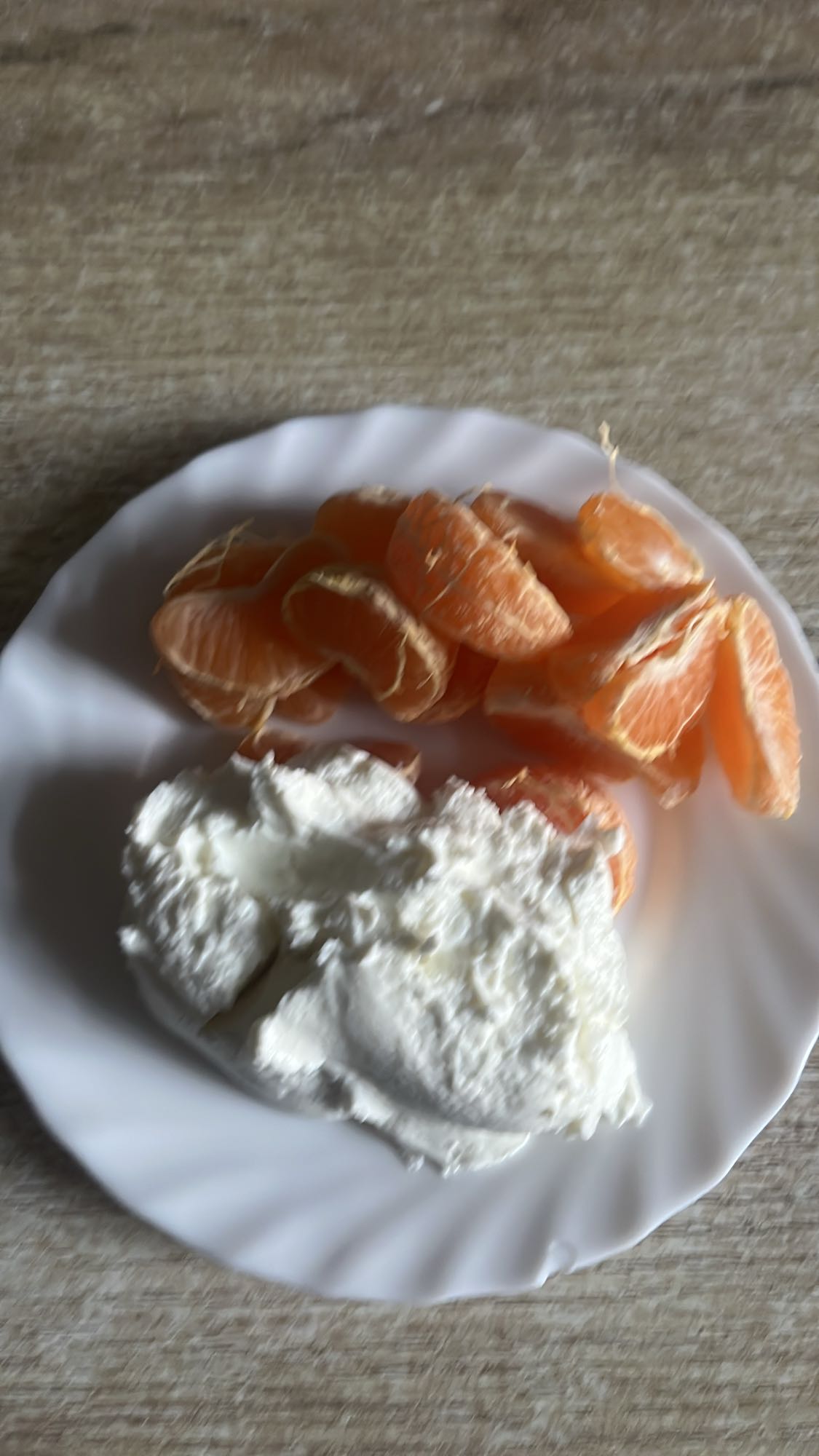 Twaróg z mandarynkami