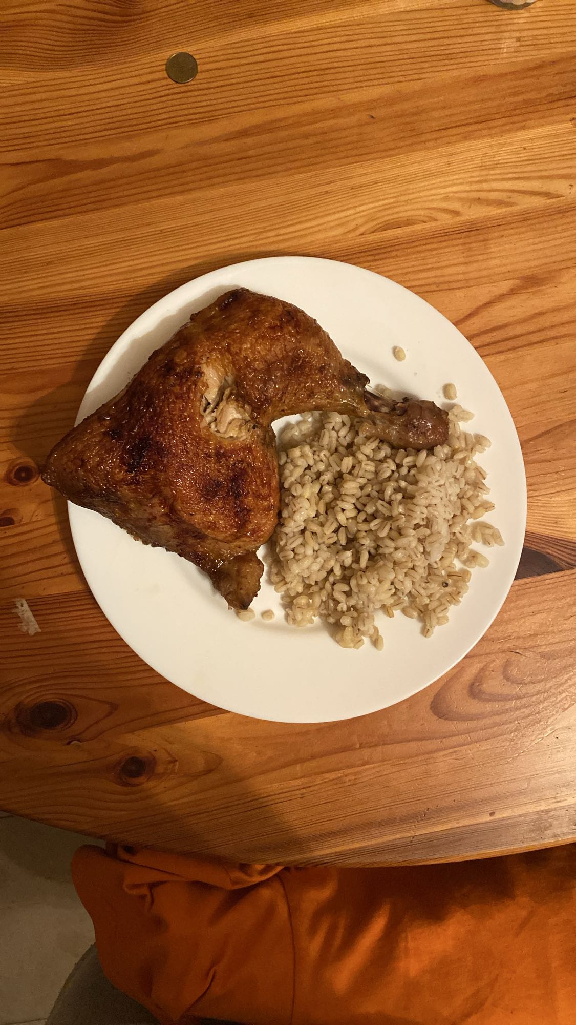 Курица с перловкой