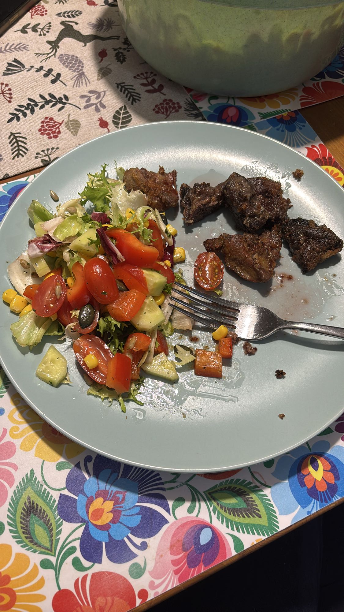 Sałatka z grillowaną wątrobą