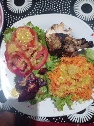 Poulet grillé avec salade
