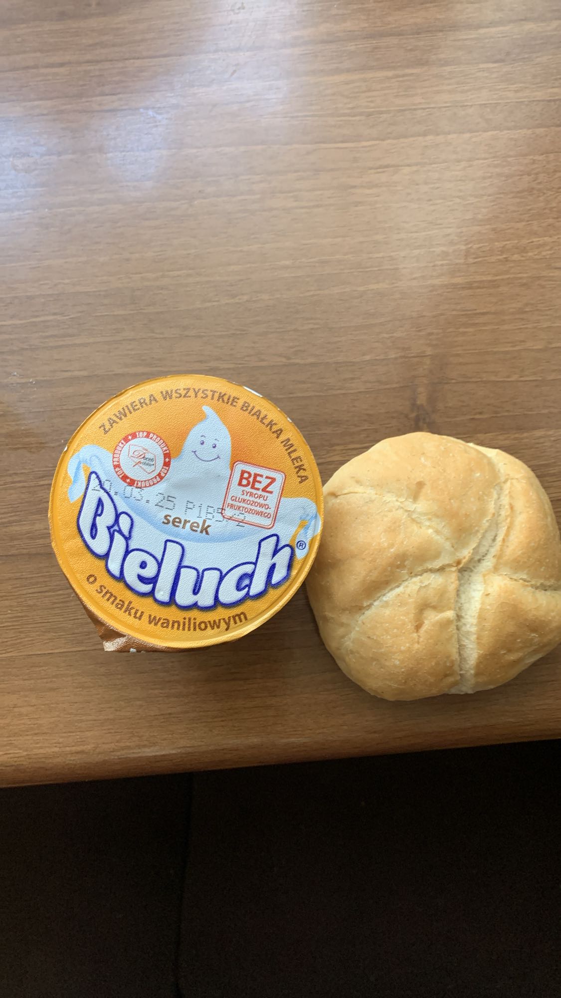 Bułka z serkiem Bieluch