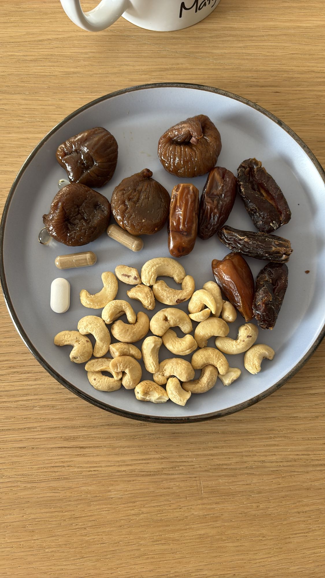 Suszone owoce i orzechy