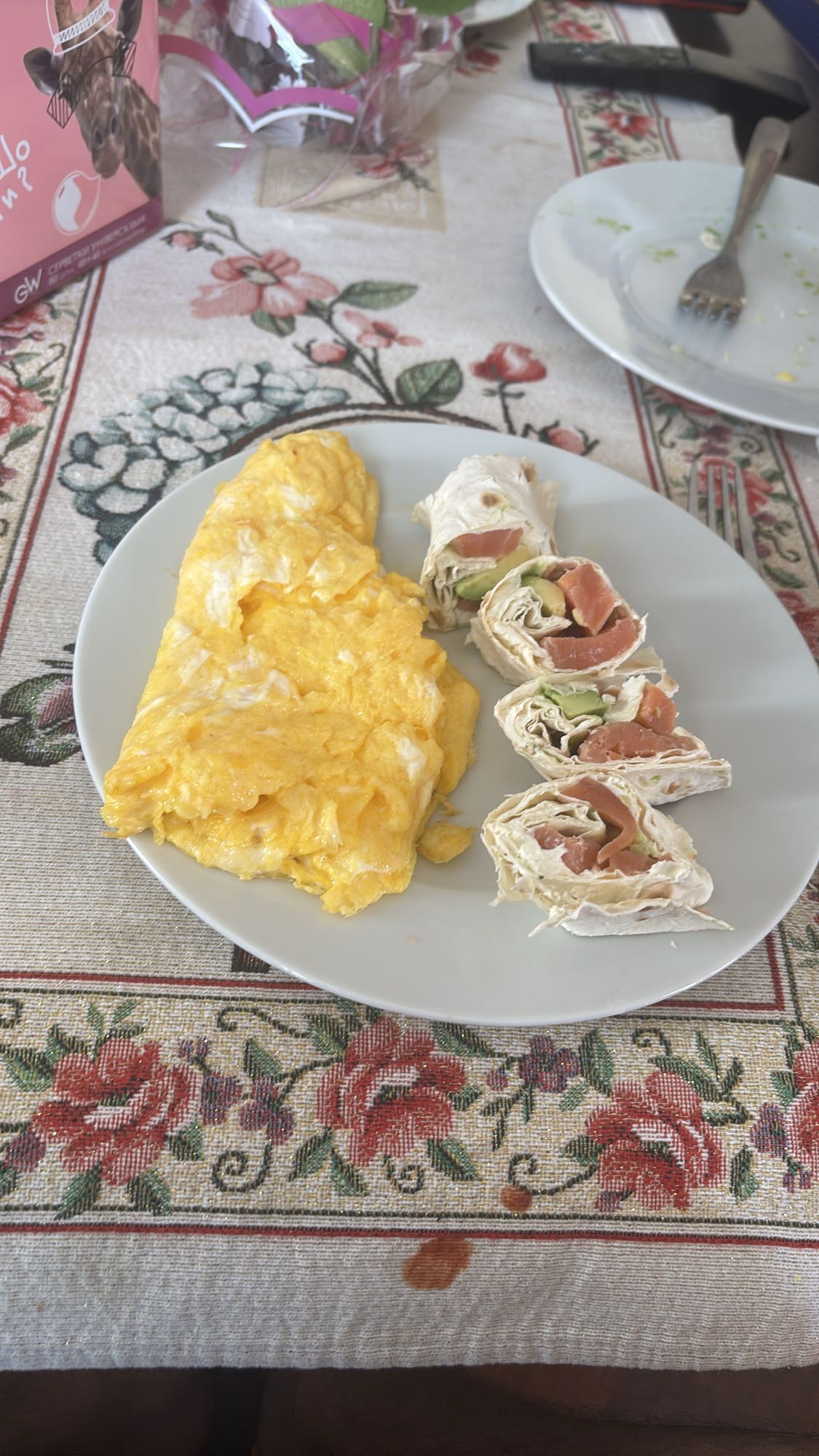 Омлет з рулетами