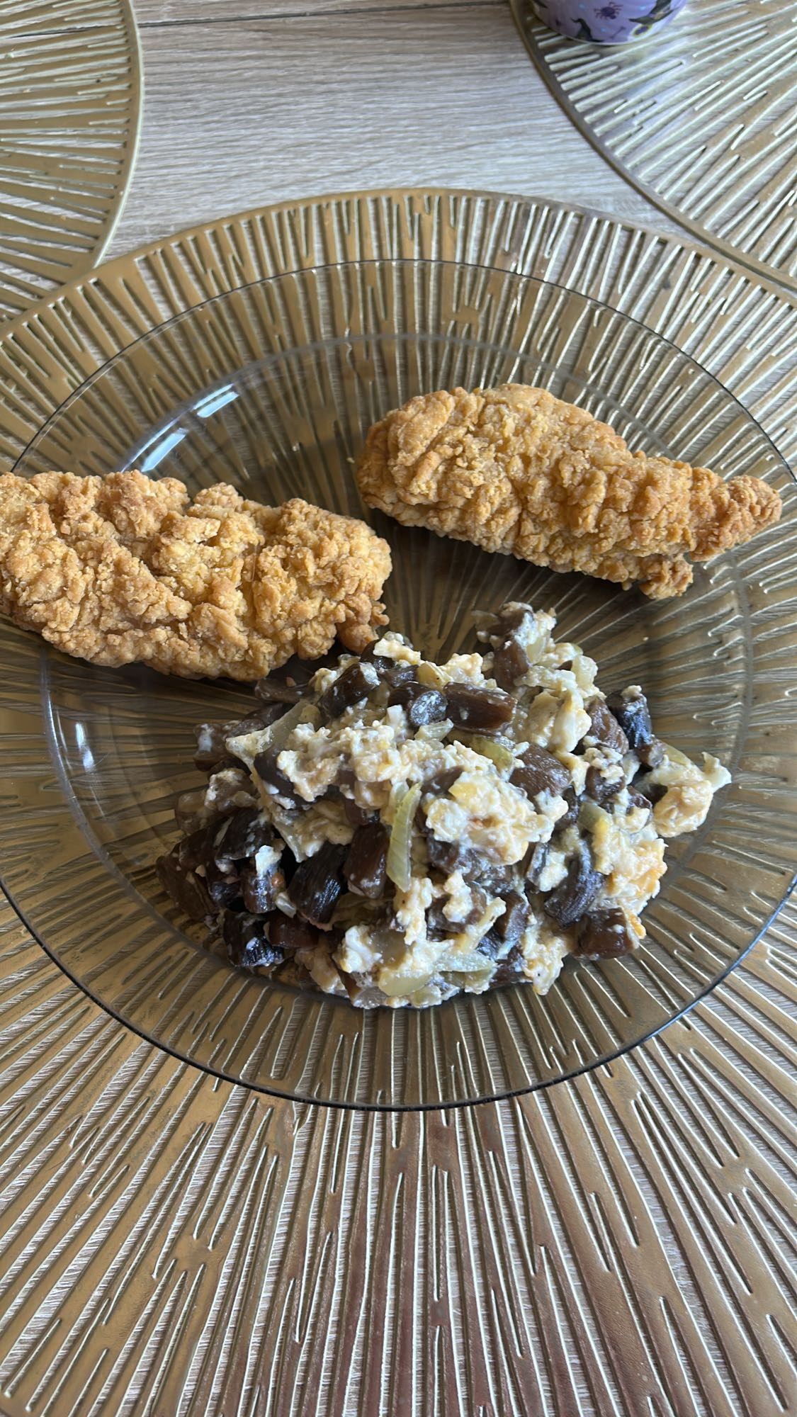 Smażony kurczak z jajkiem