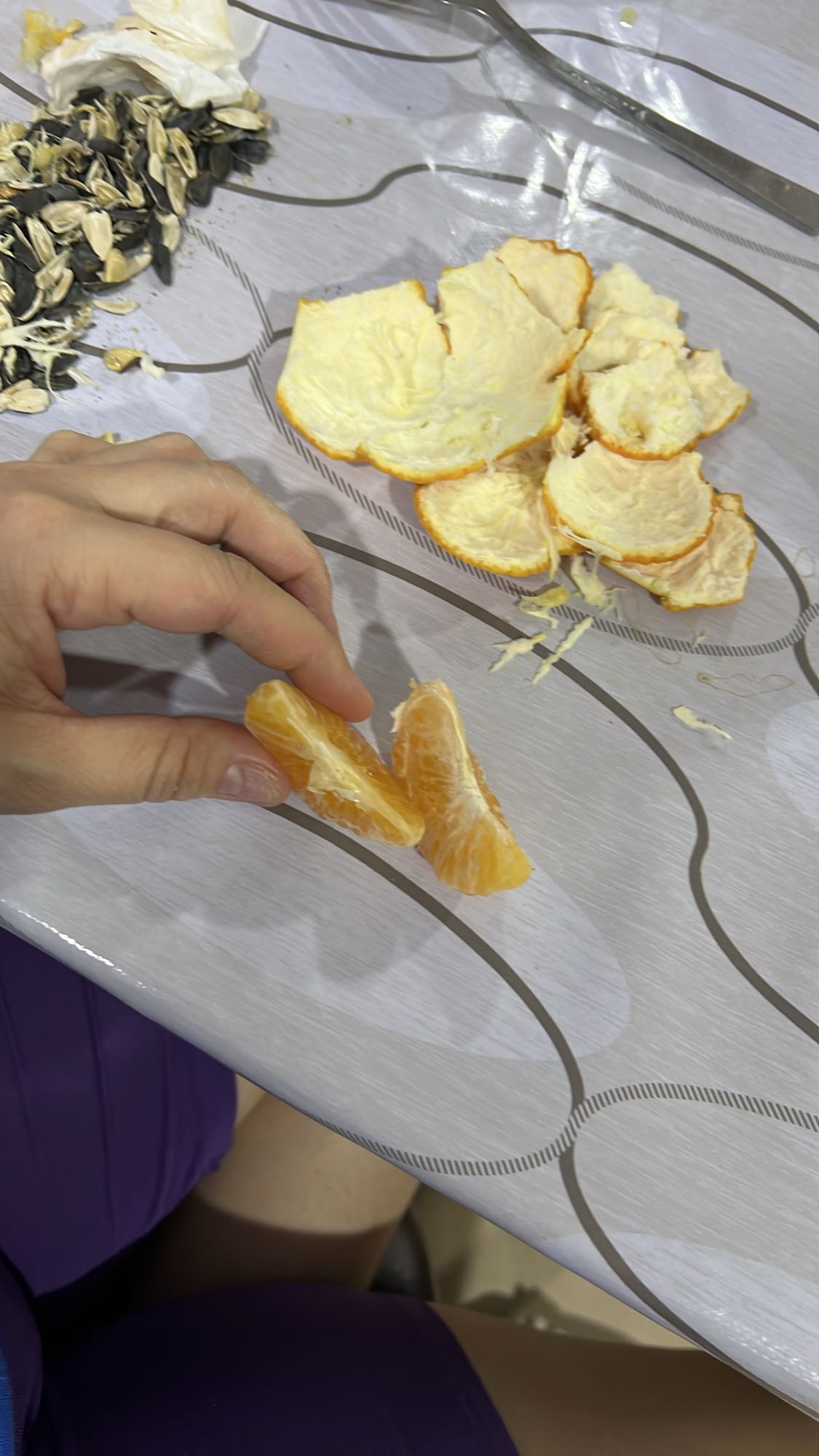 Мандарин и семечки