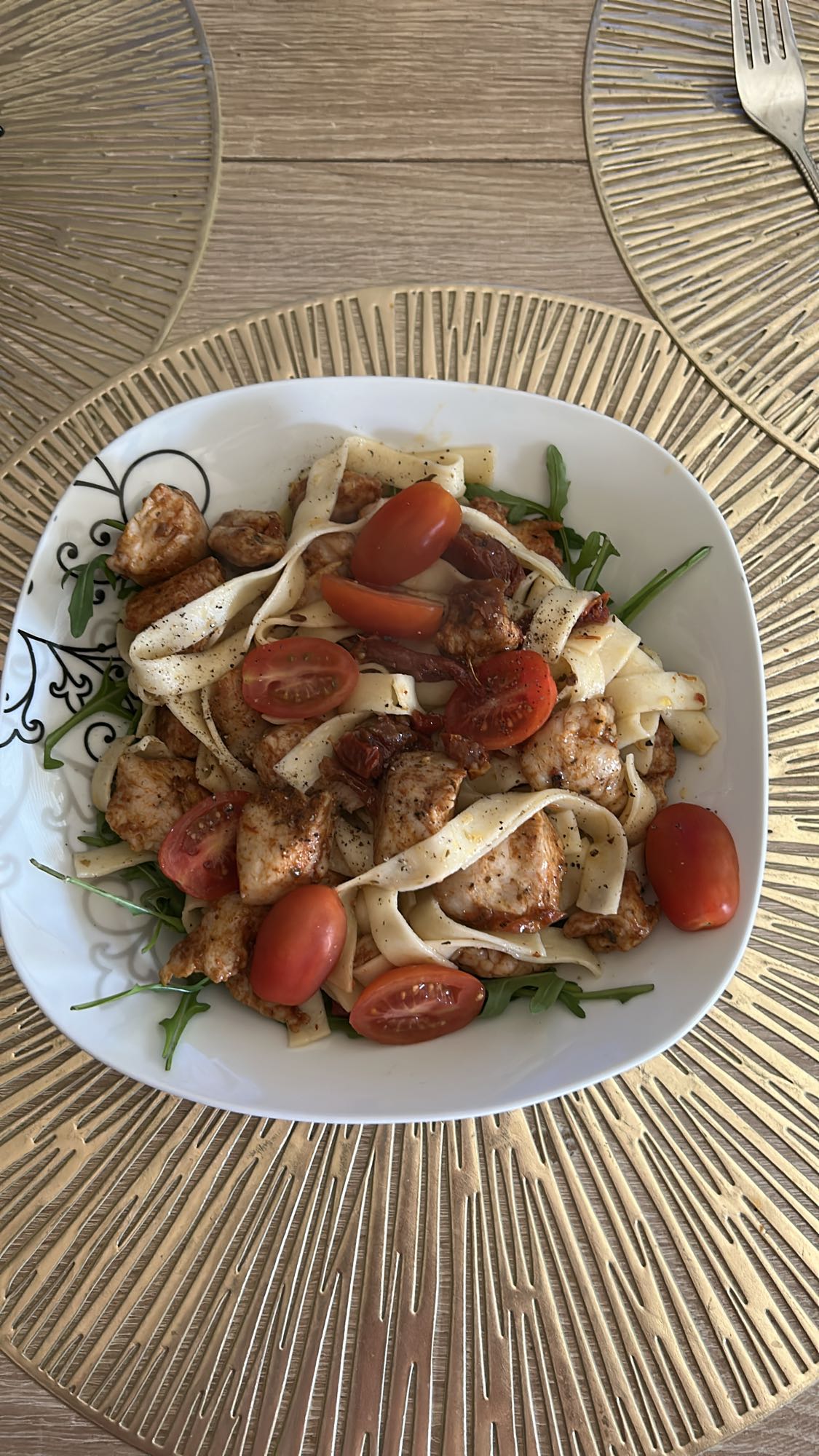 Makaron z kurczakiem